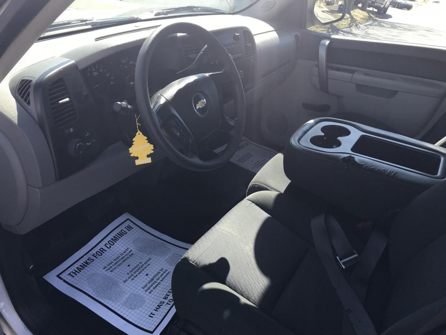 2012 White /Gray Chevrolet Silverado 1500 Work Truck Ext. Cab (1GCRCPEAXCZ) with an 4.8L V8 OHV 16V engine, 4-Speed Automatic transmission, located at 577 Chester Pike, Prospect Park, PA, 19076, (610) 237-1015, 39.886154, -75.302338 - 2012 Chevrolet Silverado: Extended Cab (3-Door), trailer hitch, new PA inspection, SUPER CLEAN, runs LIKE NEW! This vehicle comes inspected and has been given a bumper to bumper safety check. It is very clean, reliable, and well maintained. We offer a unique pay plan that is known for being the e - Photo#8