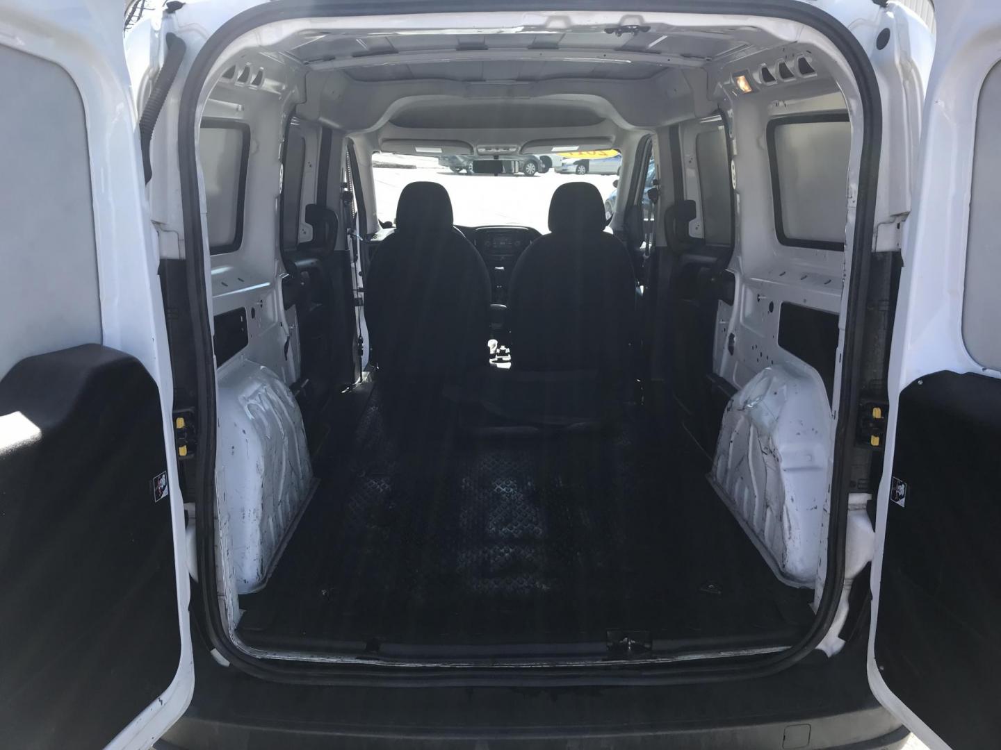 2017 White /Gray RAM ProMaster City Wagon (ZFBERFAB5H6) with an 2.4L L4 engine, 9A transmission, located at 577 Chester Pike, Prospect Park, PA, 19076, (610) 237-1015, 39.886154, -75.302338 - 2017 Ram Promaster City: No side or rear windows, backup camera, great on gas, new PA inspection, FLEET MAINTAINED, runs LIKE NEW! This vehicle comes inspected and has been given a bumper to bumper safety check. It is very clean, reliable, and well maintained. We offer a unique pay plan that is k - Photo#16