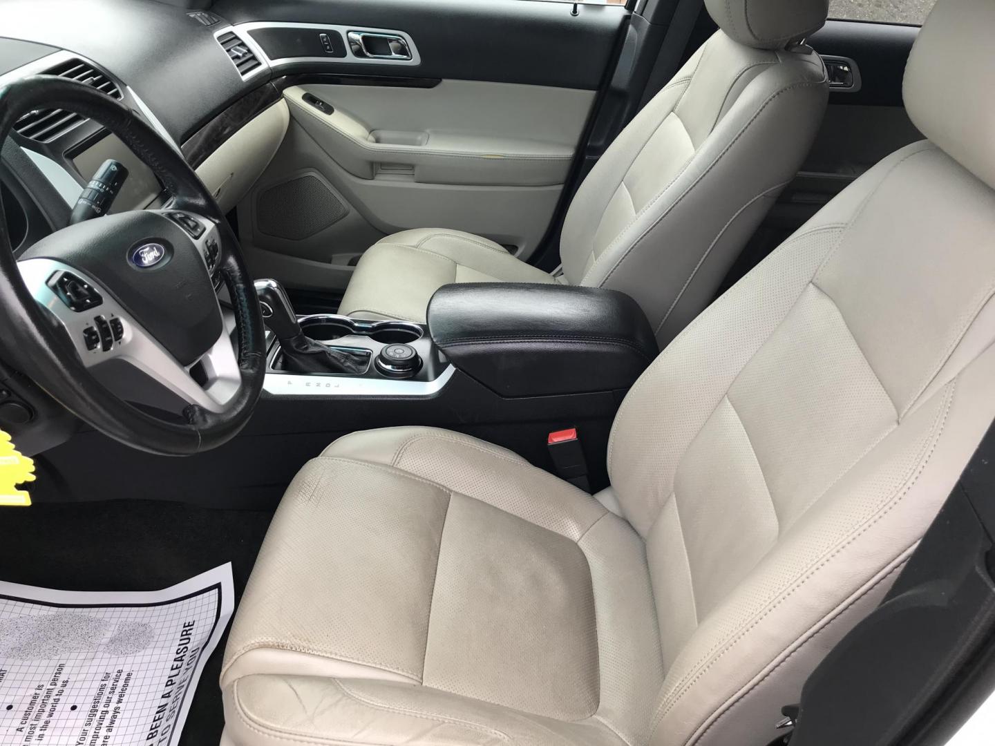 2014 White /Tan Ford Explorer Limited 4WD (1FM5K8F86EG) with an 3.5L V6 DOHC 24V engine, 6-Speed Automatic transmission, located at 577 Chester Pike, Prospect Park, PA, 19076, (610) 237-1015, 39.886154, -75.302338 - 2014 Ford Explorer LIMITED: Navigation system, backup camera, sunroof, 3rd row seating, 4x4, SUPER CLEAN, runs LIKE NEW! This vehicle comes inspected and has been given a bumper to bumper safety check. It is very clean, reliable, and well maintained. We offer a unique pay plan that is known for b - Photo#11