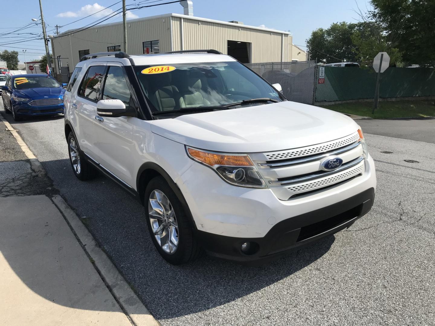 2014 White /Tan Ford Explorer Limited 4WD (1FM5K8F86EG) with an 3.5L V6 DOHC 24V engine, 6-Speed Automatic transmission, located at 577 Chester Pike, Prospect Park, PA, 19076, (610) 237-1015, 39.886154, -75.302338 - 2014 Ford Explorer LIMITED: Navigation system, sunroof, 3rd row seating, 4x4, SUPER CLEAN, runs LIKE NEW! This vehicle comes inspected and has been given a bumper to bumper safety check. It is very clean, reliable, and well maintained. We offer a unique pay plan that is known for being the easies- Photo#3