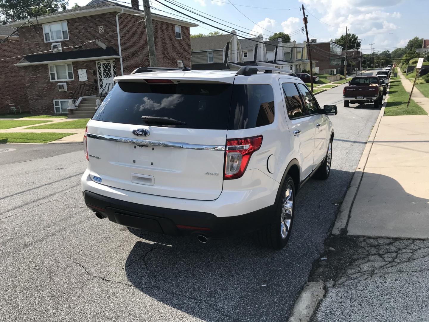 2014 White /Tan Ford Explorer Limited 4WD (1FM5K8F86EG) with an 3.5L V6 DOHC 24V engine, 6-Speed Automatic transmission, located at 577 Chester Pike, Prospect Park, PA, 19076, (610) 237-1015, 39.886154, -75.302338 - 2014 Ford Explorer LIMITED: Navigation system, sunroof, 3rd row seating, 4x4, SUPER CLEAN, runs LIKE NEW! This vehicle comes inspected and has been given a bumper to bumper safety check. It is very clean, reliable, and well maintained. We offer a unique pay plan that is known for being the easies- Photo#4