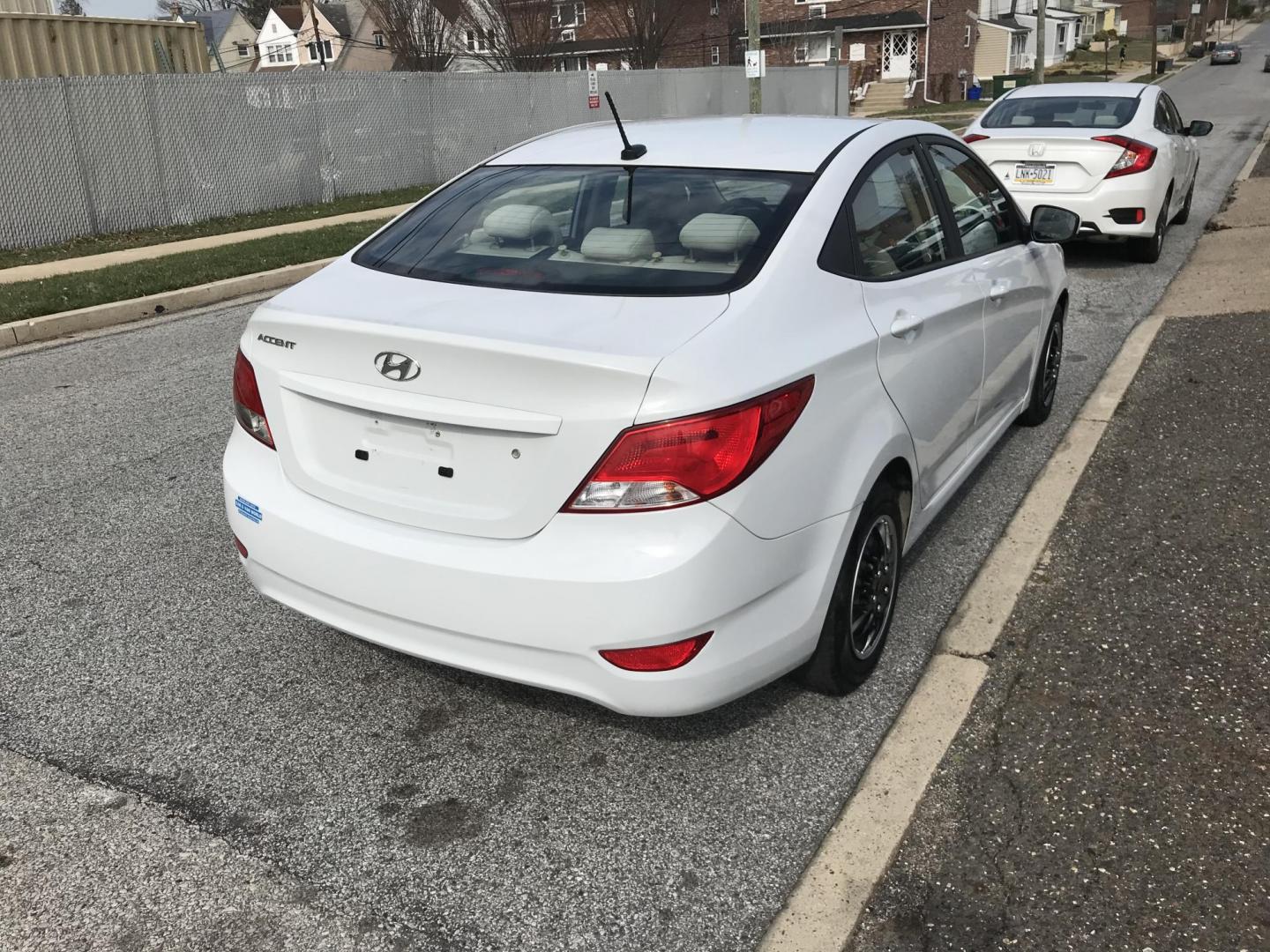2017 White /Tan Hyundai Accent SE 4-Door (KMHCT4AE4HU) with an 1.6L L4 DOHC 16V engine, Automatic transmission, located at 577 Chester Pike, Prospect Park, PA, 19076, (610) 237-1015, 39.886154, -75.302338 - 2017 Hyundai Accent SE: Only 90k miles, great on gas, new PA inspection, SUPER CLEAN, runs LIKE NEW! This vehicle comes inspected and has been given a bumper to bumper safety check. It is very clean, reliable, and well maintained. We offer a unique pay plan that is known for being the easiest and - Photo#4