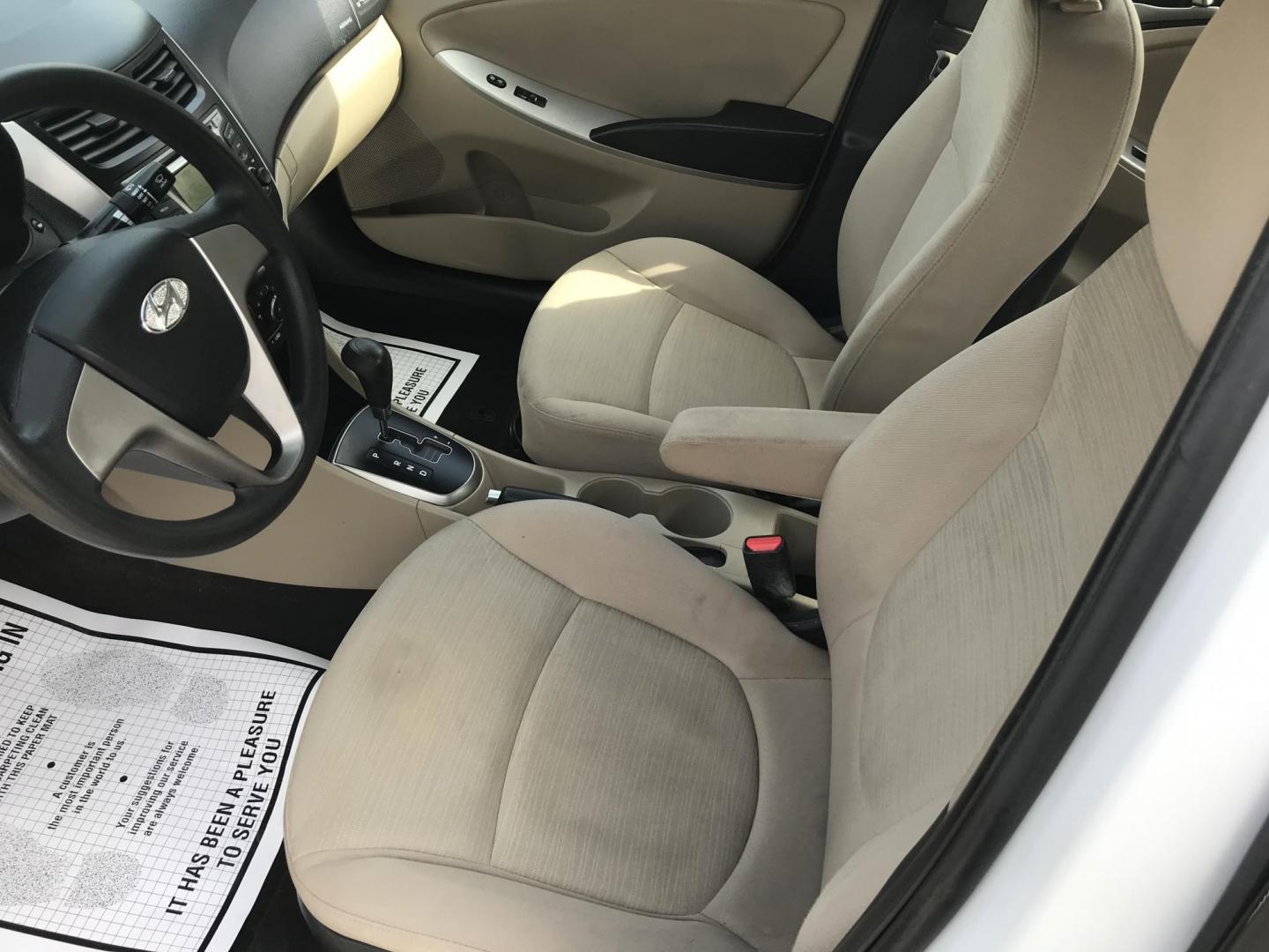 2017 White /Tan Hyundai Accent SE 4-Door (KMHCT4AE4HU) with an 1.6L L4 DOHC 16V engine, Automatic transmission, located at 577 Chester Pike, Prospect Park, PA, 19076, (610) 237-1015, 39.886154, -75.302338 - 2017 Hyundai Accent SE: Only 90k miles, great on gas, new PA inspection, SUPER CLEAN, runs LIKE NEW! This vehicle comes inspected and has been given a bumper to bumper safety check. It is very clean, reliable, and well maintained. We offer a unique pay plan that is known for being the easiest and - Photo#8
