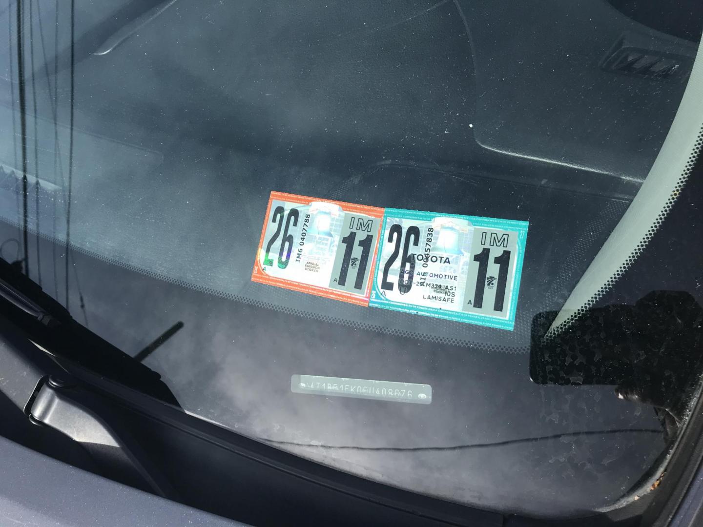 2014 Gray /Black Toyota Camry SE (4T1BF1FK0EU) with an 2.5L L4 DOHC 16V engine, 6-Speed Automatic transmission, located at 577 Chester Pike, Prospect Park, PA, 19076, (610) 237-1015, 39.886154, -75.302338 - 2014 Toyota Camry SE: Backup camera, great on gas, new PA inspection, SUPER CLEAN, runs LIKE NEW! This vehicle comes inspected and has been given a bumper to bumper safety check. It is very clean, reliable, and well maintained. We offer a unique pay plan that is known for being the easiest and fa - Photo#4