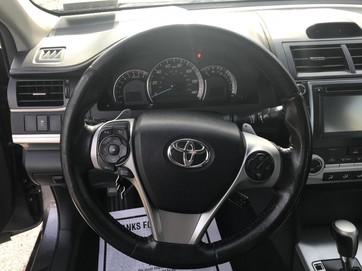 2014 Gray /Black Toyota Camry SE (4T1BF1FK0EU) with an 2.5L L4 DOHC 16V engine, 6-Speed Automatic transmission, located at 577 Chester Pike, Prospect Park, PA, 19076, (610) 237-1015, 39.886154, -75.302338 - 2014 Toyota Camry SE: Backup camera, great on gas, new PA inspection, SUPER CLEAN, runs LIKE NEW! This vehicle comes inspected and has been given a bumper to bumper safety check. It is very clean, reliable, and well maintained. We offer a unique pay plan that is known for being the easiest and fa - Photo#10