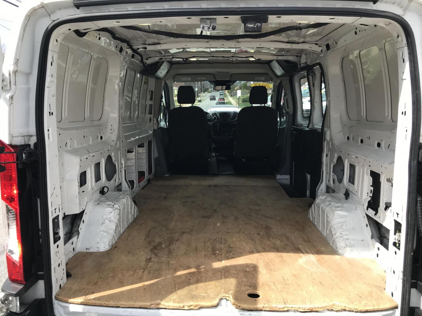 2017 White /Gray Ford Transit 250 Van Low Roof 60/40 Pass.130-in. WB (1FTYR1ZM8HK) with an 3.7L V6 DOHC 24V engine, 6A transmission, located at 577 Chester Pike, Prospect Park, PA, 19076, (610) 237-1015, 39.886154, -75.302338 - 2017 Ford Transit 250 Cargo Van: Only 139k miles, no shelving, backup camera, new PA inspection, FLEET MAINTAINED, runs LIKE NEW! This vehicle comes inspected and has been given a bumper to bumper safety check. It is very clean, reliable, and well maintained. We offer a unique pay plan that is kn - Photo#14