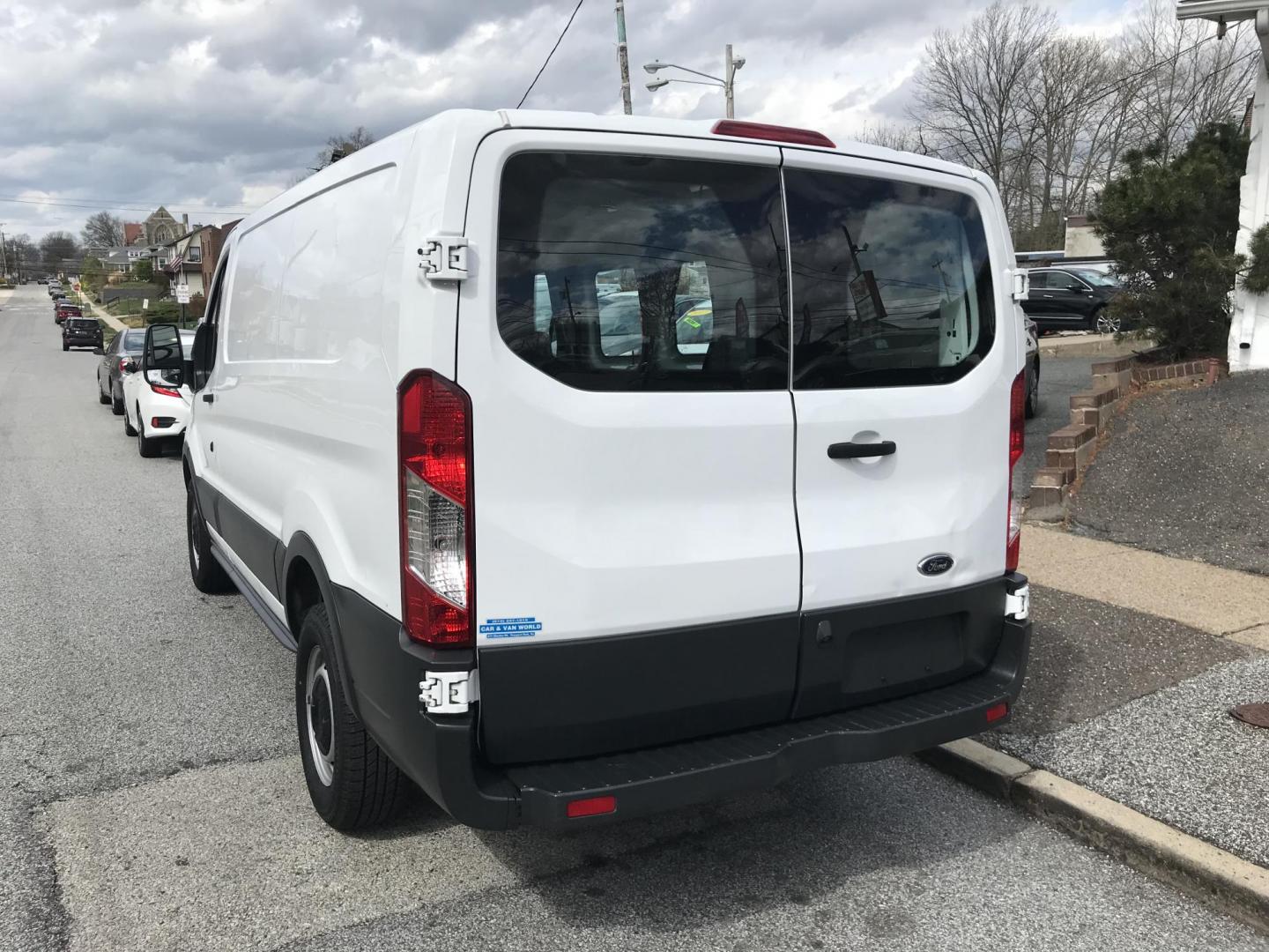 2017 White /Gray Ford Transit 250 Van Low Roof 60/40 Pass.130-in. WB (1FTYR1ZM8HK) with an 3.7L V6 DOHC 24V engine, 6A transmission, located at 577 Chester Pike, Prospect Park, PA, 19076, (610) 237-1015, 39.886154, -75.302338 - 2017 Ford Transit 250 Cargo Van: Only 139k miles, no shelving, backup camera, new PA inspection, FLEET MAINTAINED, runs LIKE NEW! This vehicle comes inspected and has been given a bumper to bumper safety check. It is very clean, reliable, and well maintained. We offer a unique pay plan that is kn - Photo#6