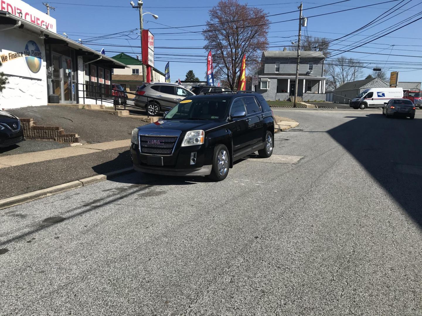 2014 Black /Gray GMC Terrain SLT1 (2GKFLSE35E6) with an 3.6L V6 DOHC 24V engine, 6-Speed Automatic transmission, located at 577 Chester Pike, Prospect Park, PA, 19076, (610) 237-1015, 39.886154, -75.302338 - Photo#1