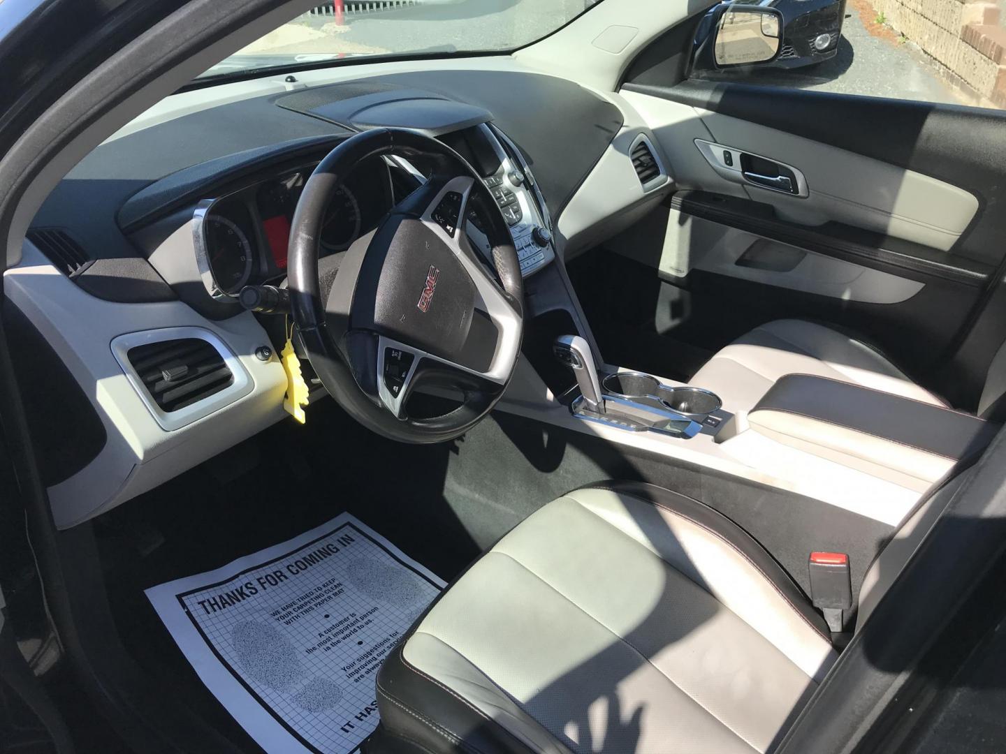 2014 Black /Gray GMC Terrain SLT1 (2GKFLSE35E6) with an 3.6L V6 DOHC 24V engine, 6-Speed Automatic transmission, located at 577 Chester Pike, Prospect Park, PA, 19076, (610) 237-1015, 39.886154, -75.302338 - Photo#10