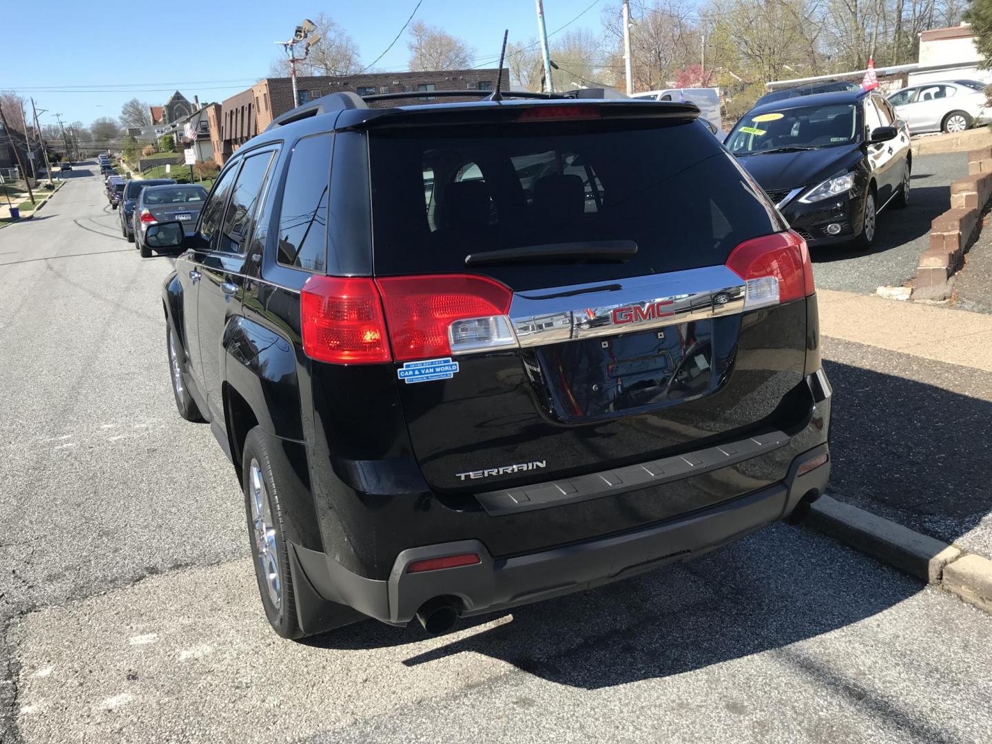 2014 Black /Gray GMC Terrain SLT1 (2GKFLSE35E6) with an 3.6L V6 DOHC 24V engine, 6-Speed Automatic transmission, located at 577 Chester Pike, Prospect Park, PA, 19076, (610) 237-1015, 39.886154, -75.302338 - Photo#5
