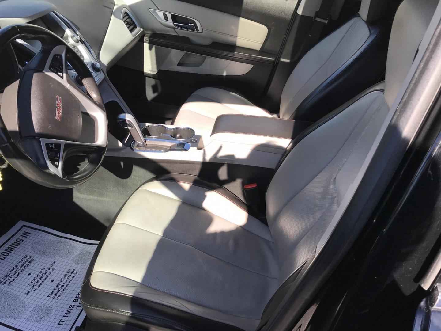 2014 Black /Gray GMC Terrain SLT1 (2GKFLSE35E6) with an 3.6L V6 DOHC 24V engine, 6-Speed Automatic transmission, located at 577 Chester Pike, Prospect Park, PA, 19076, (610) 237-1015, 39.886154, -75.302338 - Photo#9