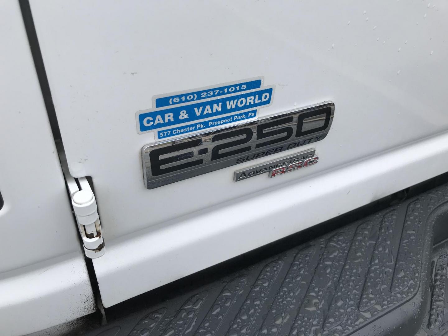 2011 White Ford E-Series Van E-250 (1FTNE2EW1BD) with an 4.6L V8 SOHC 16V engine, 4-Speed Automatic transmission, located at 577 Chester Pike, Prospect Park, PA, 19076, (610) 237-1015, 39.886154, -75.302338 - Photo#6