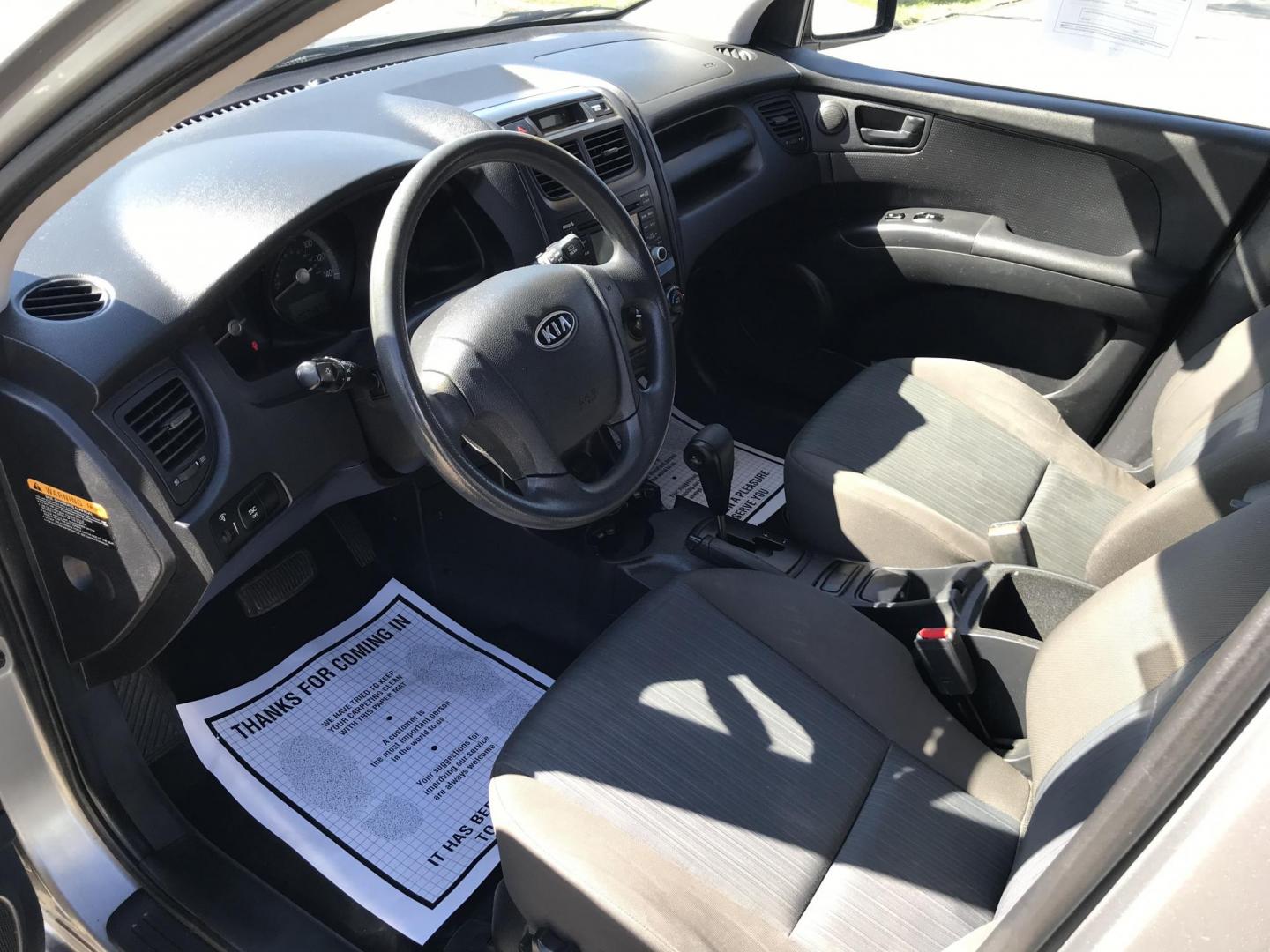 2010 Gray /Gray Kia Sportage LX (KNDKG3A48A7) with an 2.0L L4 DOHC 16V engine, 4-Speed Automatic transmission, located at 577 Chester Pike, Prospect Park, PA, 19076, (610) 237-1015, 39.886154, -75.302338 - Photo#7