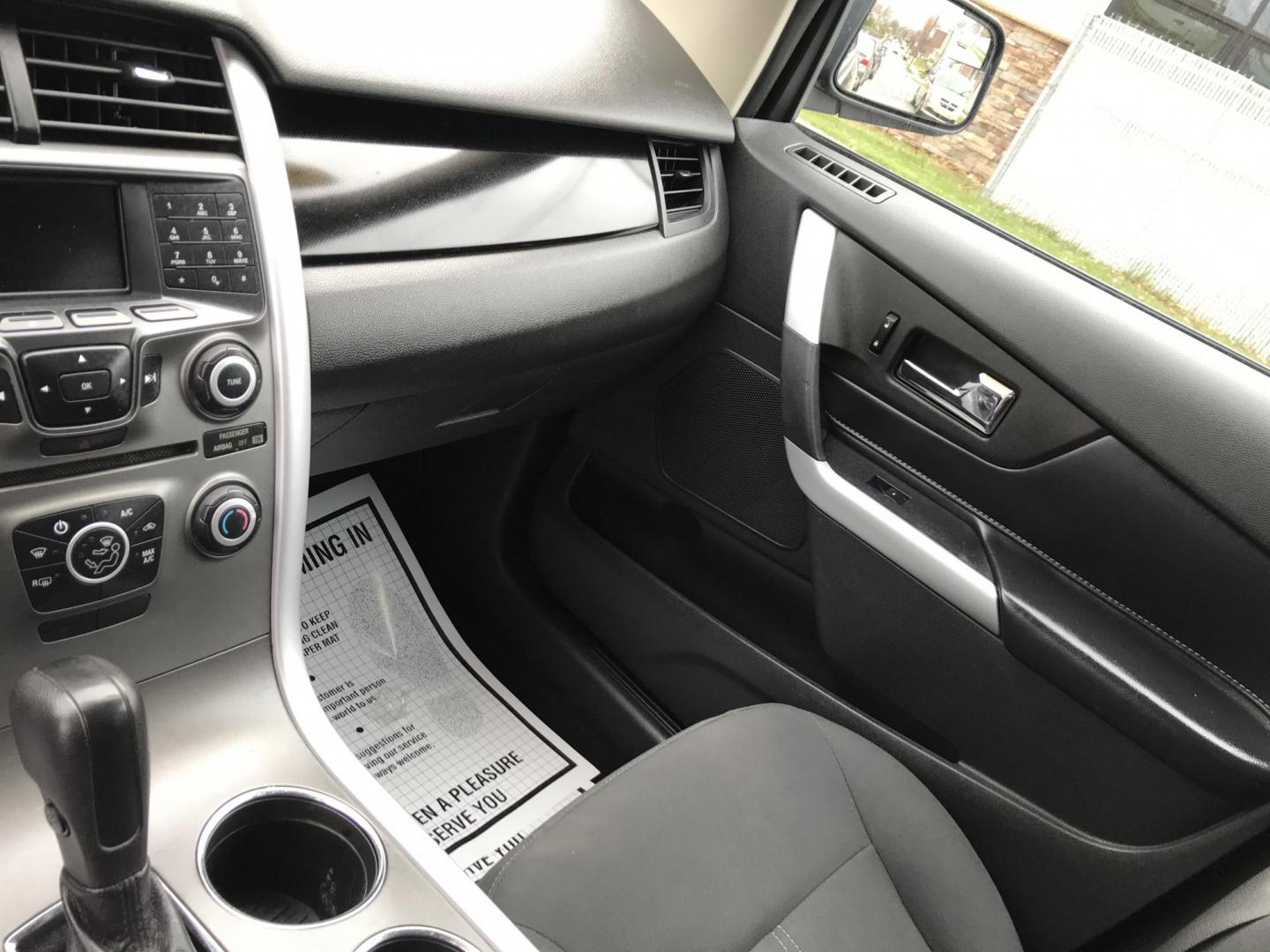2011 Black /Black Ford Edge SE (2FMDK3GC0BB) with an 3.5L V6 DOHC 24V engine, 6-Speed Automatic transmission, located at 577 Chester Pike, Prospect Park, PA, 19076, (610) 237-1015, 39.886154, -75.302338 - 2011 Ford Edge: Only 112k miles, new PA inspection, SUPER CLEAN, runs LIKE NEW! This vehicle comes inspected and has been given a bumper to bumper safety check. It is very clean, reliable, and well maintained. We offer a unique pay plan that is known for being the easiest and fastest financing op - Photo#12