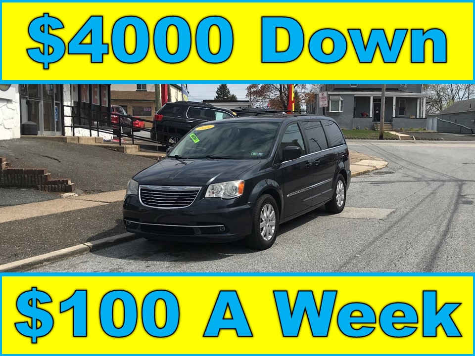 photo of 2014 Chrysler Town & Country Touring
