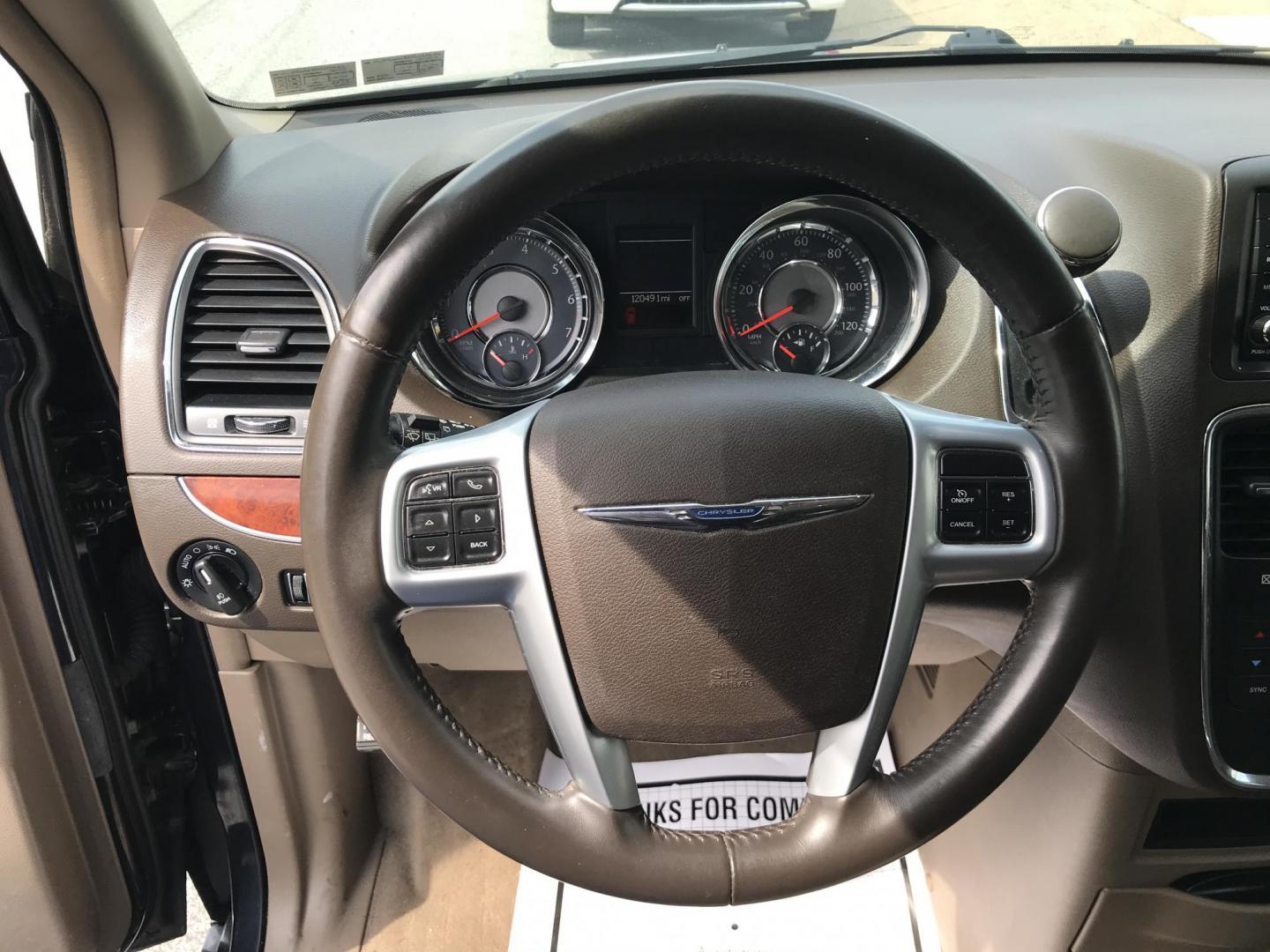 2014 Blue /Tan Chrysler Town & Country Touring (2C4RC1BG8ER) with an 3.6L V6 DOHC 24V engine, 6-Speed Automatic transmission, located at 577 Chester Pike, Prospect Park, PA, 19076, (610) 237-1015, 39.886154, -75.302338 - 2014 Chrysler Town & Country Touring: DVD Player, backup camera, stow & go seating, new PA inspection, SUPER CLEAN, runs LIKE NEW! This vehicle comes inspected and has been given a bumper to bumper safety check. It is very clean, reliable, and well maintained. We offer a unique pay plan that is k - Photo#10