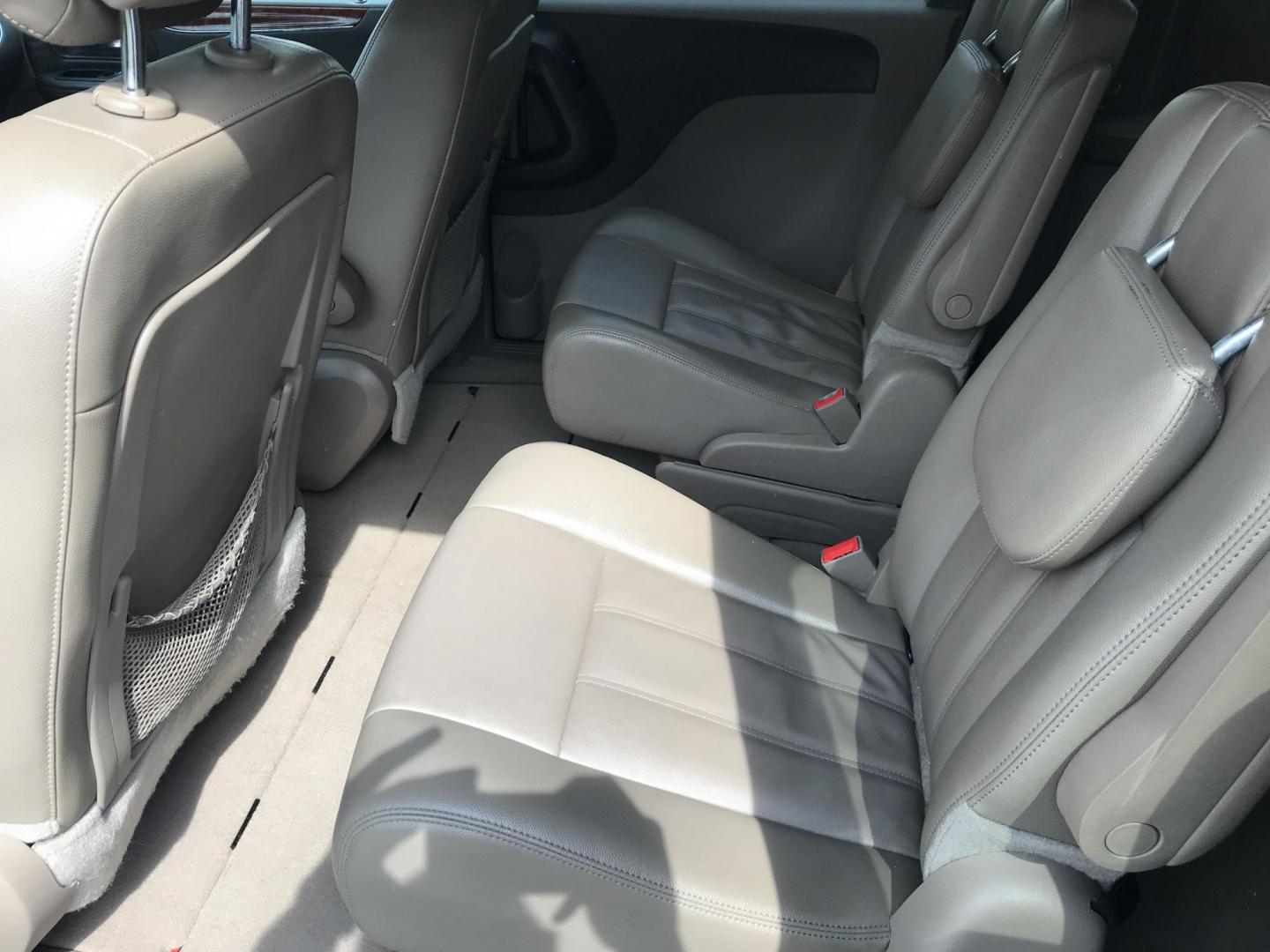 2014 Blue /Tan Chrysler Town & Country Touring (2C4RC1BG8ER) with an 3.6L V6 DOHC 24V engine, 6-Speed Automatic transmission, located at 577 Chester Pike, Prospect Park, PA, 19076, (610) 237-1015, 39.886154, -75.302338 - 2014 Chrysler Town & Country Touring: DVD Player, backup camera, stow & go seating, new PA inspection, SUPER CLEAN, runs LIKE NEW! This vehicle comes inspected and has been given a bumper to bumper safety check. It is very clean, reliable, and well maintained. We offer a unique pay plan that is k - Photo#14