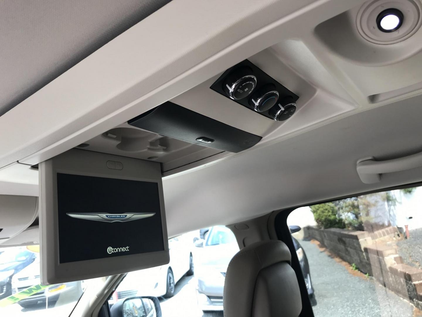 2014 Blue /Tan Chrysler Town & Country Touring (2C4RC1BG8ER) with an 3.6L V6 DOHC 24V engine, 6-Speed Automatic transmission, located at 577 Chester Pike, Prospect Park, PA, 19076, (610) 237-1015, 39.886154, -75.302338 - 2014 Chrysler Town & Country Touring: DVD Player, backup camera, stow & go seating, new PA inspection, SUPER CLEAN, runs LIKE NEW! This vehicle comes inspected and has been given a bumper to bumper safety check. It is very clean, reliable, and well maintained. We offer a unique pay plan that is k - Photo#19