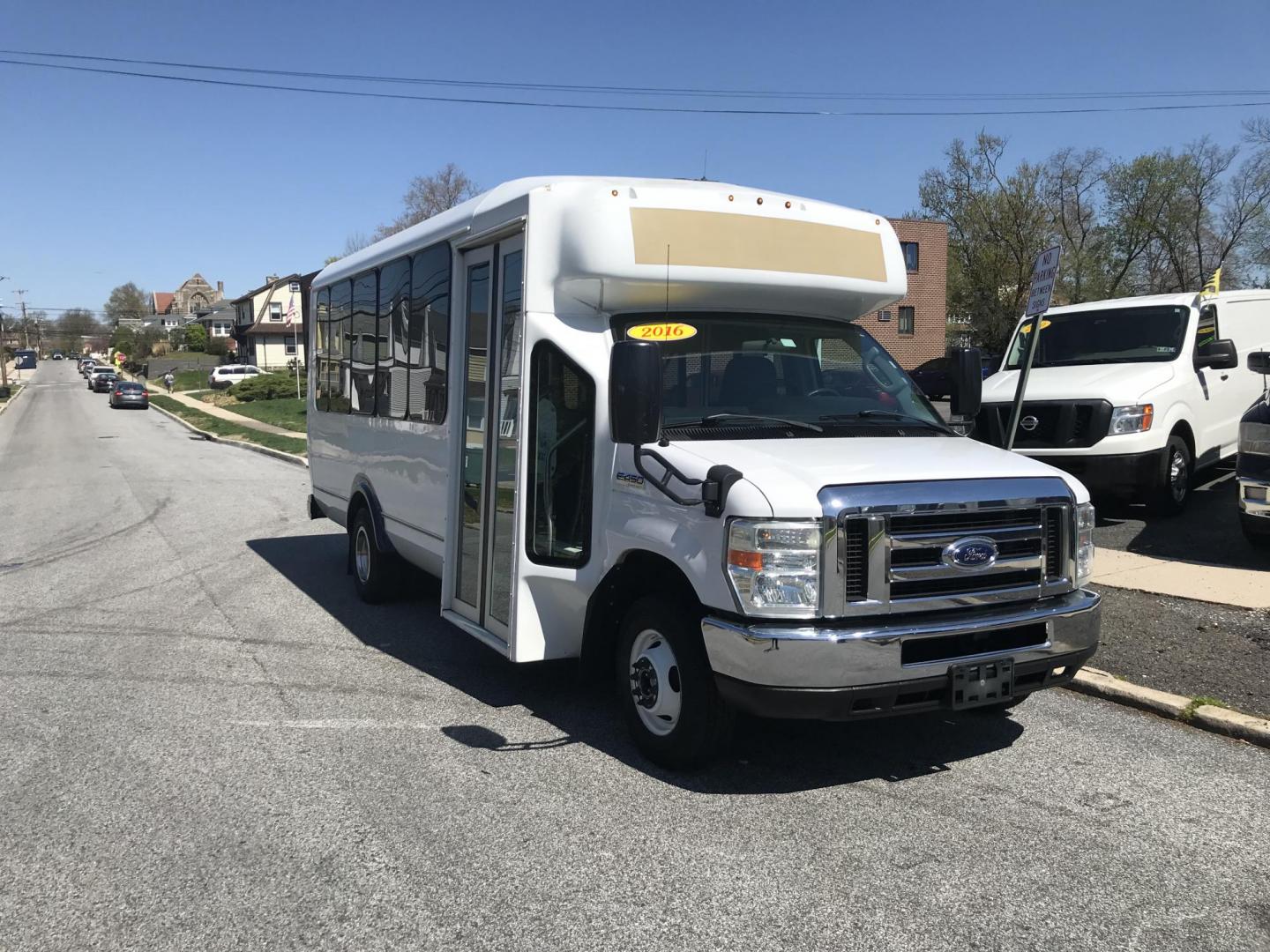 2016 White /Gray Ford Econoline E450 (1FDFE4FS3GD) with an 6.8L V10 SOHC 20V engine, Automatic transmission, located at 577 Chester Pike, Prospect Park, PA, 19076, (610) 237-1015, 39.886154, -75.302338 - 2016 Ford Econoline E-450 Shuttle Bus: 14 passenger seats plus driver, luggage holders, SUPER CLEAN, runs GREAT! - Photo#1