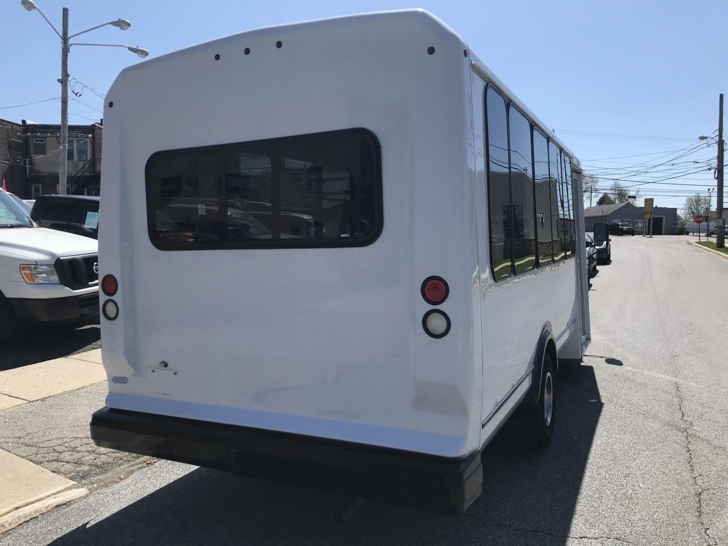 2016 White /Gray Ford Econoline E450 (1FDFE4FS3GD) with an 6.8L V10 SOHC 20V engine, Automatic transmission, located at 577 Chester Pike, Prospect Park, PA, 19076, (610) 237-1015, 39.886154, -75.302338 - 2016 Ford Econoline E-450 Shuttle Bus: 14 passenger seats plus driver, luggage holders, SUPER CLEAN, runs GREAT! - Photo#6