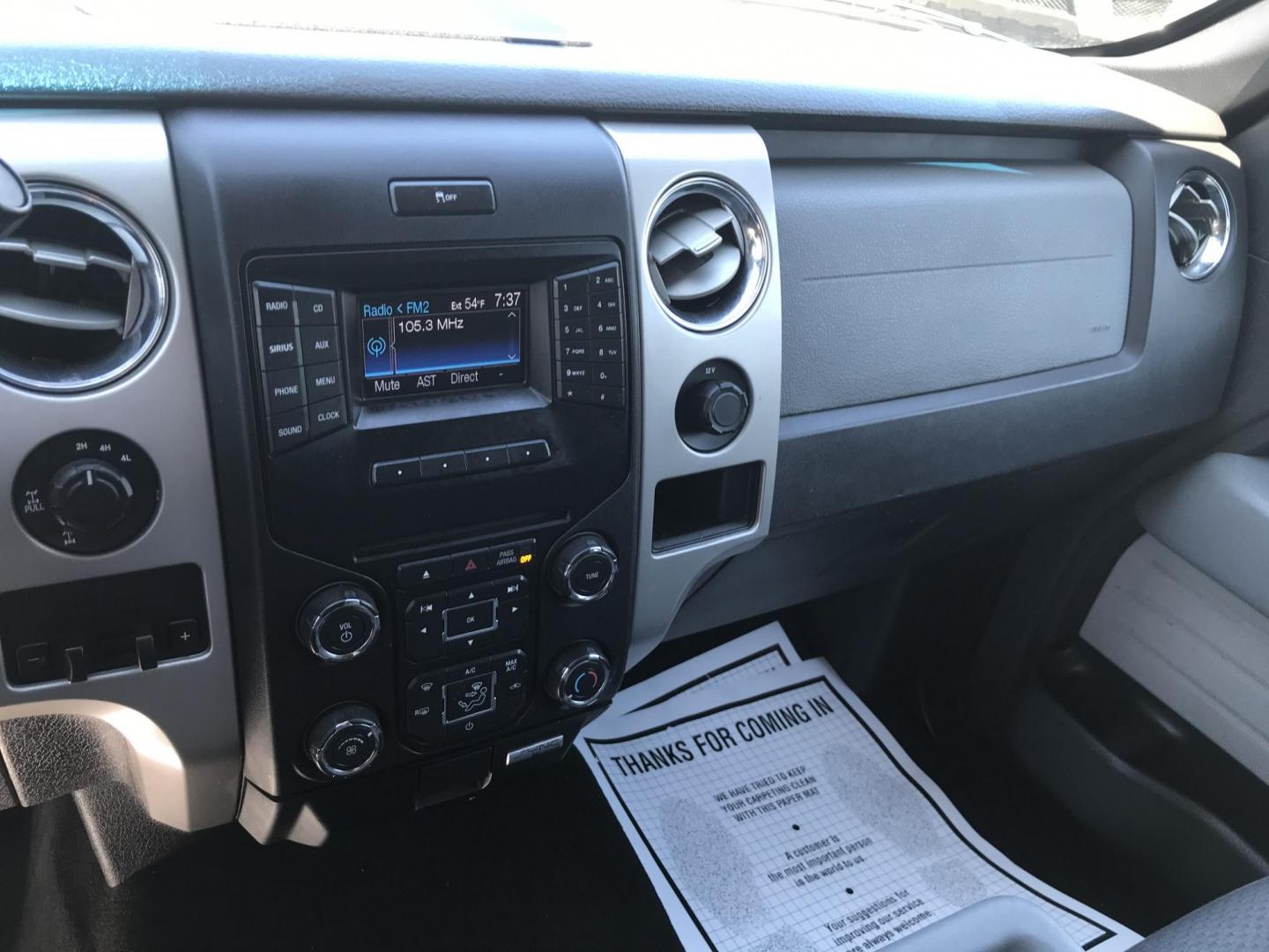 2013 White /Gray Ford F-150 XLT SuperCab 6.5-ft. Bed 4WD (1FTFX1ET1DK) with an 3.5L V6 TURBO engine, 6-Speed Automatic transmission, located at 577 Chester Pike, Prospect Park, PA, 19076, (610) 237-1015, 39.886154, -75.302338 - 2013 Ford F150: Extended Cab, 4x4, 8 Foot Bed, Utility Cap w/ EZ Glide Pullout, new PA inspection, runs LIKE NEW! This vehicle comes inspected and has been given a bumper to bumper safety check. It is very clean, reliable, and well maintained. We offer a unique pay plan that is known for being th - Photo#13