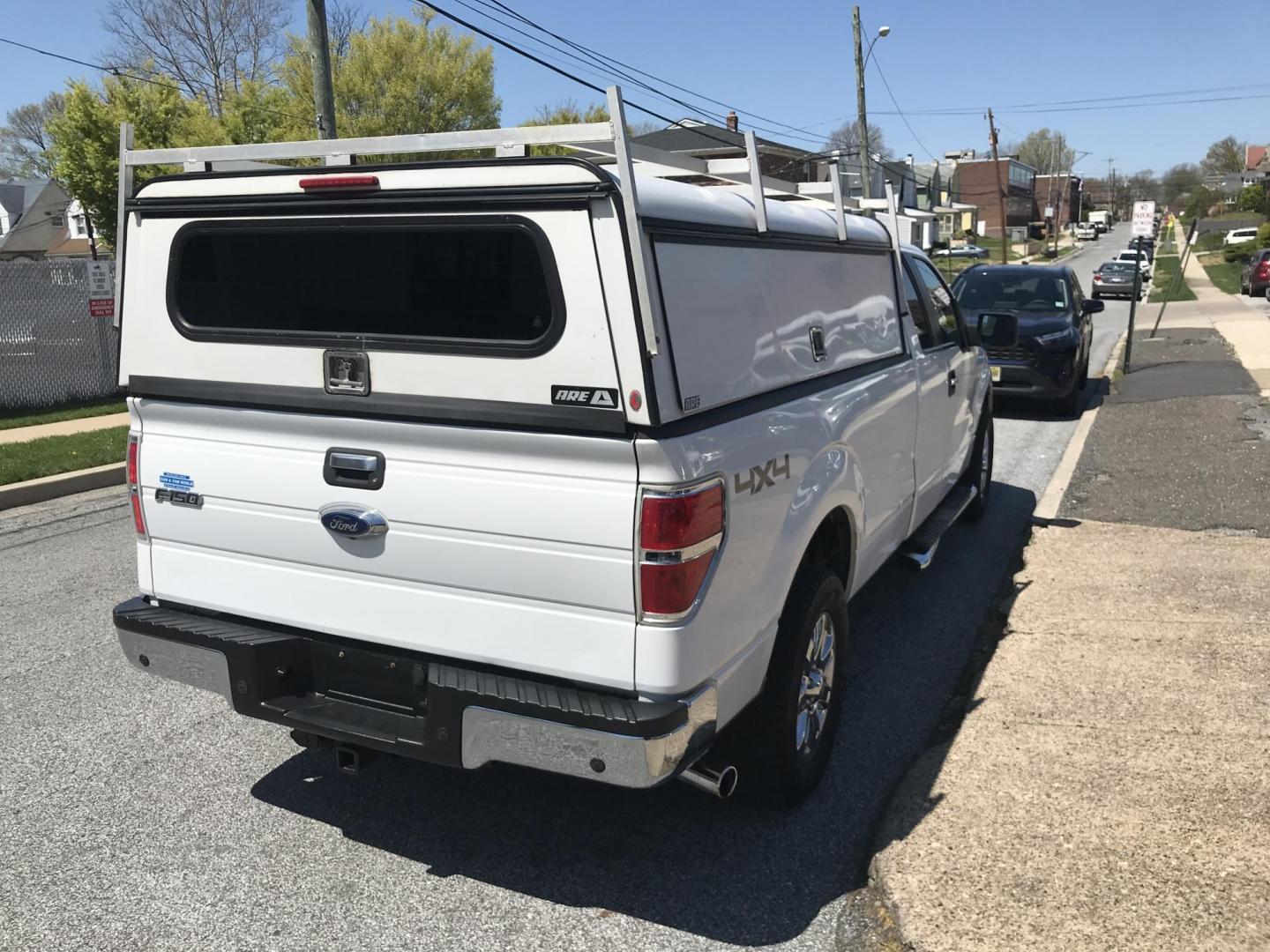 2013 White /Gray Ford F-150 XLT SuperCab 6.5-ft. Bed 4WD (1FTFX1ET1DK) with an 3.5L V6 TURBO engine, 6-Speed Automatic transmission, located at 577 Chester Pike, Prospect Park, PA, 19076, (610) 237-1015, 39.886154, -75.302338 - 2013 Ford F150: Extended Cab, 4x4, 8 Foot Bed, Utility Cap w/ EZ Glide Pullout, new PA inspection, runs LIKE NEW! This vehicle comes inspected and has been given a bumper to bumper safety check. It is very clean, reliable, and well maintained. We offer a unique pay plan that is known for being th - Photo#4