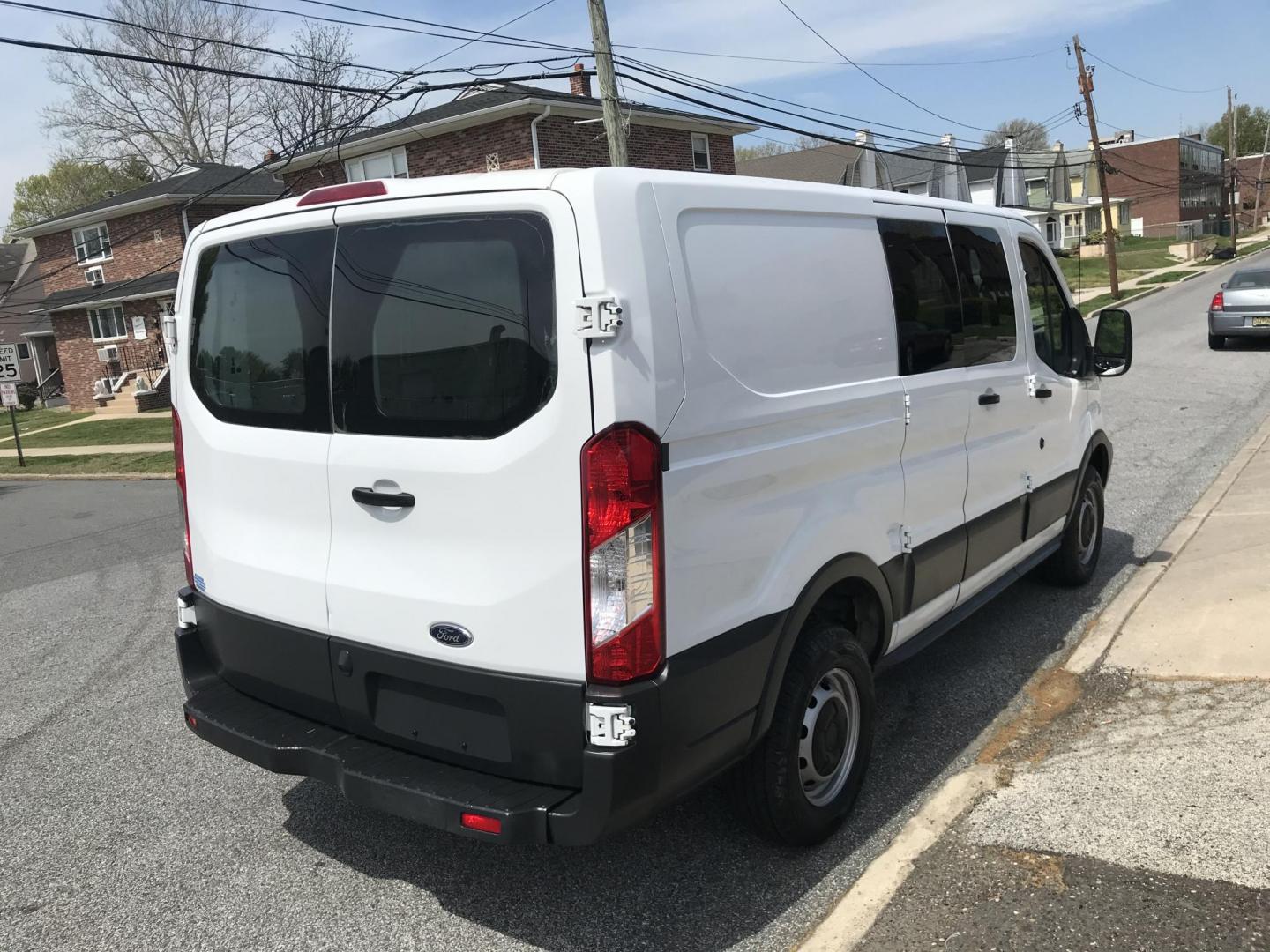 2017 White /Gray Ford Transit 250 Van Low Roof 60/40 Pass.130-in. WB (1FTYR1ZM6HK) with an 3.7L V6 DOHC 24V engine, 6A transmission, located at 577 Chester Pike, Prospect Park, PA, 19076, (610) 237-1015, 39.886154, -75.302338 - Photo#4