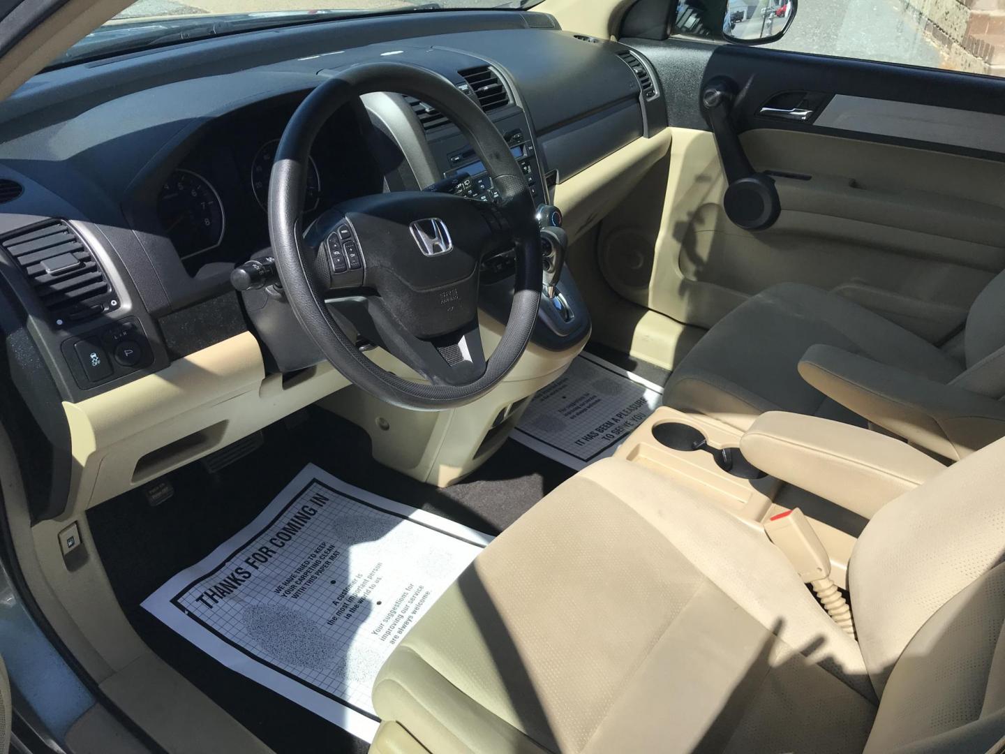 2011 Green /Tan Honda CR-V SE 4WD (5J6RE4H49BL) with an 2.4L L4 DOHC 16V engine, 5-Speed Automatic transmission, located at 577 Chester Pike, Prospect Park, PA, 19076, (610) 237-1015, 39.886154, -75.302338 - 2011 Honda CRV: Remote start, 4x4, new PA inspection, SUPER CLEAN, runs LIKE NEW! This vehicle comes inspected and has been given a bumper to bumper safety check. It is very clean, reliable, and well maintained. We offer a unique pay plan that is known for being the easiest and fastest financing - Photo#9