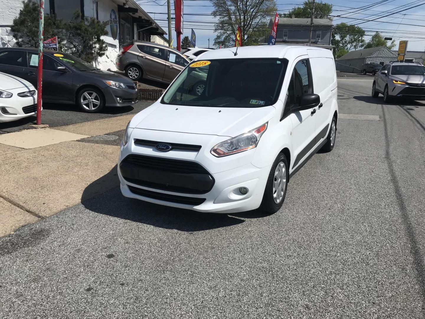 2018 White /Gray Ford Transit Connect Cargo Van XLT LWB w/Rear 180 Degree Door (NM0LS7F71J1) with an 2.5L L4 DOHC 16V engine, 6A transmission, located at 577 Chester Pike, Prospect Park, PA, 19076, (610) 237-1015, 39.886154, -75.302338 - Photo#2