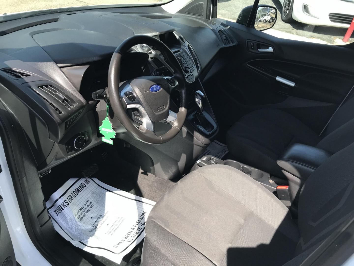 2018 White /Gray Ford Transit Connect Cargo Van XLT LWB w/Rear 180 Degree Door (NM0LS7F71J1) with an 2.5L L4 DOHC 16V engine, 6A transmission, located at 577 Chester Pike, Prospect Park, PA, 19076, (610) 237-1015, 39.886154, -75.302338 - Photo#7