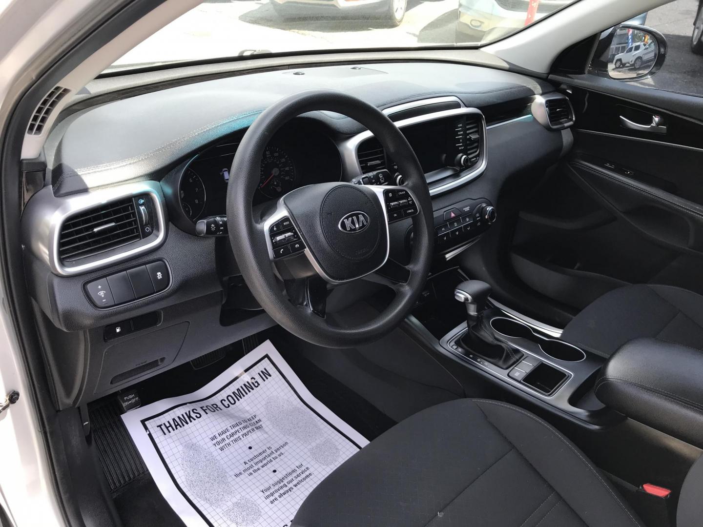 2020 Silver /Black Kia Sorento LX (5XYPG4A37LG) with an 2.4L L4 DOHC 16V engine, 6A transmission, located at 577 Chester Pike, Prospect Park, PA, 19076, (610) 237-1015, 39.886154, -75.302338 - 2020 Kia Sorento LX: Backup camera, 3rd row seating, new PA inspection, SUPER CLEAN, runs LIKE NEW! This vehicle comes inspected and has been given a bumper to bumper safety check. It is very clean, reliable, and well maintained. We offer a unique pay plan that is known for being the easiest and - Photo#10