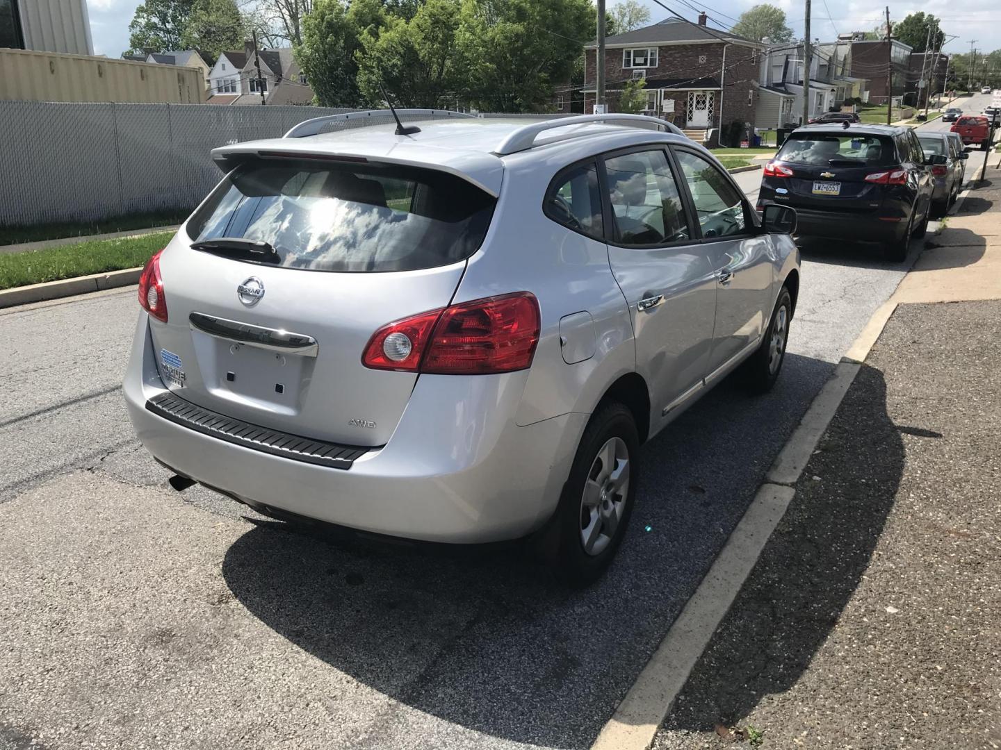 2015 Silver /Gray Nissan Rogue Select S AWD (JN8AS5MV0FW) with an 2.5L L4 DOHC 16V engine, Continuously Variable Transmission transmission, located at 577 Chester Pike, Prospect Park, PA, 19076, (610) 237-1015, 39.886154, -75.302338 - 2015 Nissan Rogue: Only 101k miles, new PA inspection, great on gas, runs LIKE NEW! This vehicle comes inspected and has been given a bumper to bumper safety check. It is very clean, reliable, and well maintained. We offer a unique pay plan that is known for being the easiest and fastest financin - Photo#4