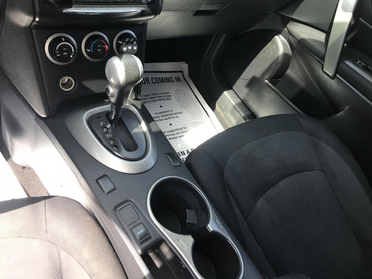 2015 Silver /Gray Nissan Rogue Select S AWD (JN8AS5MV0FW) with an 2.5L L4 DOHC 16V engine, Continuously Variable Transmission transmission, located at 577 Chester Pike, Prospect Park, PA, 19076, (610) 237-1015, 39.886154, -75.302338 - 2015 Nissan Rogue: Only 101k miles, new PA inspection, great on gas, runs LIKE NEW! This vehicle comes inspected and has been given a bumper to bumper safety check. It is very clean, reliable, and well maintained. We offer a unique pay plan that is known for being the easiest and fastest financin - Photo#13