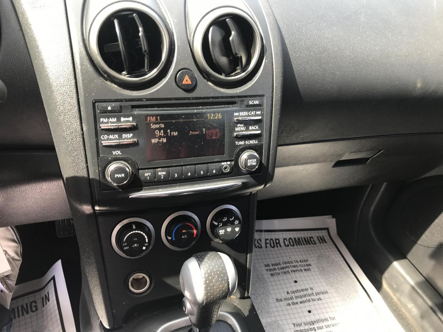 2015 Silver /Gray Nissan Rogue Select S AWD (JN8AS5MV0FW) with an 2.5L L4 DOHC 16V engine, Continuously Variable Transmission transmission, located at 577 Chester Pike, Prospect Park, PA, 19076, (610) 237-1015, 39.886154, -75.302338 - 2015 Nissan Rogue: Only 101k miles, new PA inspection, great on gas, runs LIKE NEW! This vehicle comes inspected and has been given a bumper to bumper safety check. It is very clean, reliable, and well maintained. We offer a unique pay plan that is known for being the easiest and fastest financin - Photo#15