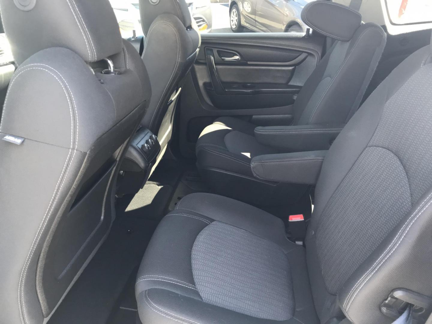 2016 White Chevrolet Traverse 1LT (1GNKRGKD6GJ) with an 3.6L V6 DOHC 24V engine, 6A transmission, located at 577 Chester Pike, Prospect Park, PA, 19076, (610) 237-1015, 39.886154, -75.302338 - 2016 Chevrolet Traverse LT: 3rd row seating, backup camera, heated seats, new PA inspection, SUPER CLEAN, runs LIKE NEW! This vehicle comes inspected and has been given a bumper to bumper safety check. It is very clean, reliable, and well maintained. We offer a unique pay plan that is known for b - Photo#18