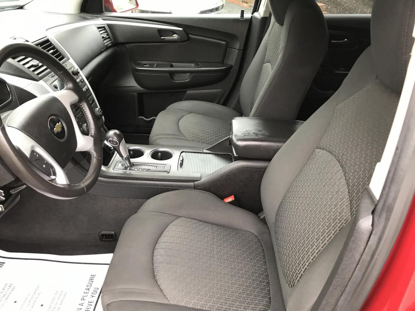 2012 Red /Gray Chevrolet Traverse LT AWD (1GNKVGED9CJ) with an 3.6L V6 DOHC 24V engine, 6-Speed Automatic transmission, located at 577 Chester Pike, Prospect Park, PA, 19076, (610) 237-1015, 39.886154, -75.302338 - 2012 Chevy Traverse LT: AWD, 3rd row seating, backup camera, new PA inspection, SUPER CLEAN, runs LIKE NEW! This vehicle comes inspected and has been given a bumper to bumper safety check. It is very clean, reliable, and well maintained. We offer a unique pay plan that is known for being the easi - Photo#9