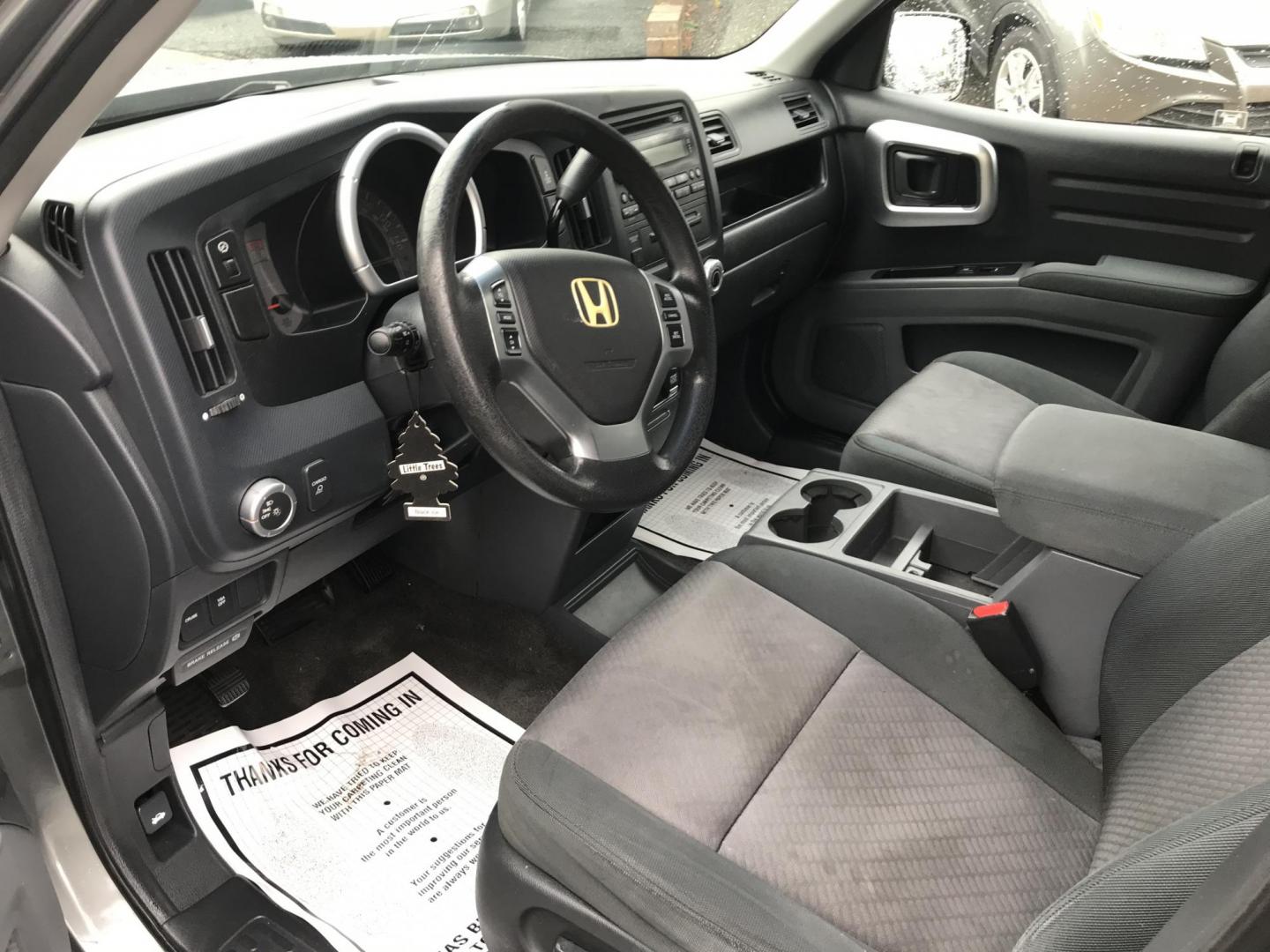 2007 Gray /Gray Honda Ridgeline RTS (2HJYK16497H) with an 3.5L V6 SOHC 24V engine, 5-Speed Automatic Overdrive transmission, located at 577 Chester Pike, Prospect Park, PA, 19076, (610) 237-1015, 39.886154, -75.302338 - 2007 Honda Ridgeline RTS: 4x4, 12/25 inspection, runs great! *Vehicle is being sold to purchase outright, no financing* - Photo#5