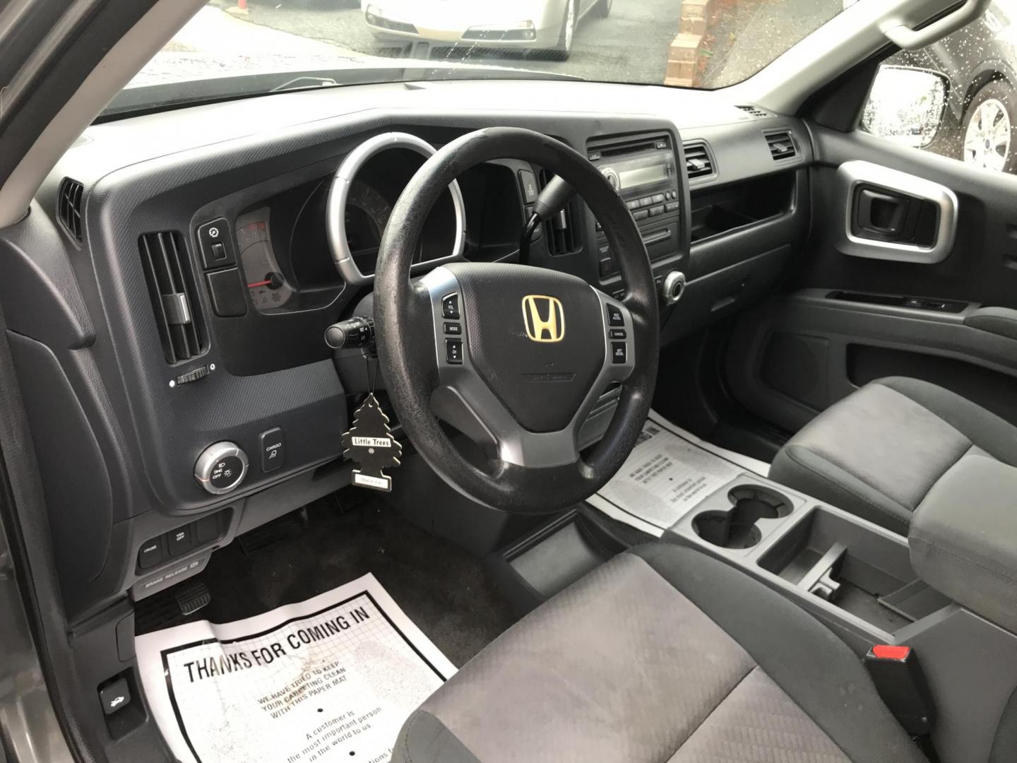 2007 Gray /Gray Honda Ridgeline RTS (2HJYK16497H) with an 3.5L V6 SOHC 24V engine, 5-Speed Automatic Overdrive transmission, located at 577 Chester Pike, Prospect Park, PA, 19076, (610) 237-1015, 39.886154, -75.302338 - 2007 Honda Ridgeline RTS: 4x4, 12/25 inspection, runs great! *Vehicle is being sold to purchase outright, no financing* - Photo#8