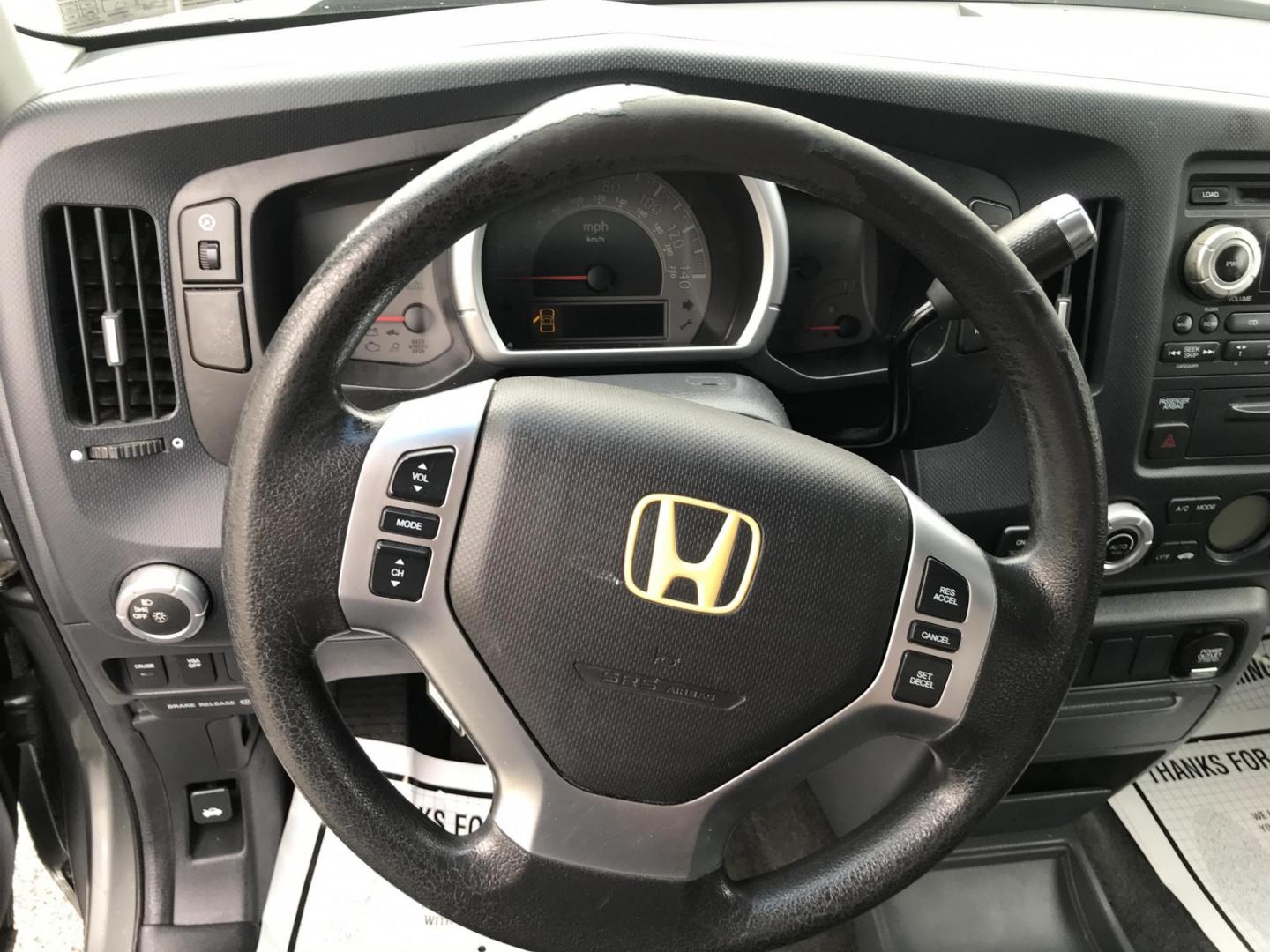 2007 Gray /Gray Honda Ridgeline RTS (2HJYK16497H) with an 3.5L V6 SOHC 24V engine, 5-Speed Automatic Overdrive transmission, located at 577 Chester Pike, Prospect Park, PA, 19076, (610) 237-1015, 39.886154, -75.302338 - 2007 Honda Ridgeline RTS: 4x4, 12/25 inspection, runs great! *Vehicle is being sold to purchase outright, no financing* - Photo#9