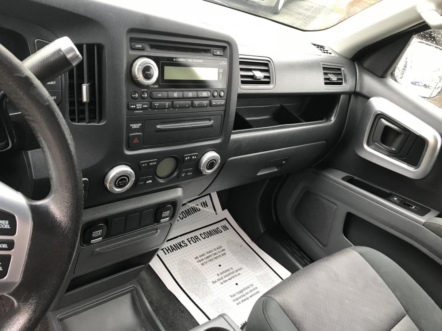 2007 Gray /Gray Honda Ridgeline RTS (2HJYK16497H) with an 3.5L V6 SOHC 24V engine, 5-Speed Automatic Overdrive transmission, located at 577 Chester Pike, Prospect Park, PA, 19076, (610) 237-1015, 39.886154, -75.302338 - 2007 Honda Ridgeline RTS: 4x4, 12/25 inspection, runs great! *Vehicle is being sold to purchase outright, no financing* - Photo#10