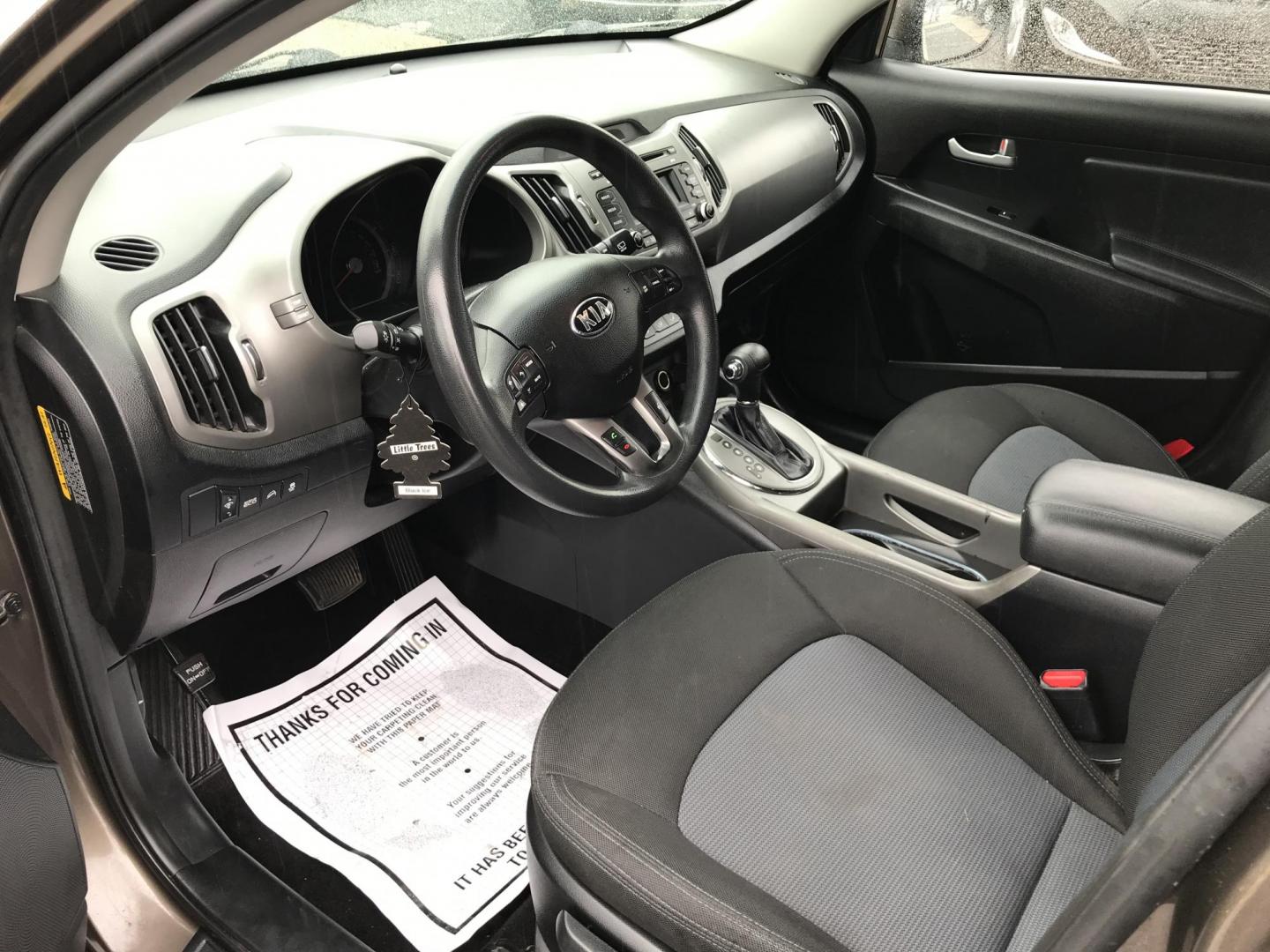 2014 Brown /Black Kia Sportage LX (KNDPB3AC5E7) with an 2.4L V6 DOHC 24V engine, 6-Speed Automatic transmission, located at 577 Chester Pike, Prospect Park, PA, 19076, (610) 237-1015, 39.886154, -75.302338 - 2014 Kia Sportage LX: great on gas, new PA inspection, SUPER CLEAN, runs LIKE NEW! This vehicle comes inspected and has been given a bumper to bumper safety check. It is very clean, reliable, and well maintained. We offer a unique pay plan that is known for being the easiest and fastest financing - Photo#7
