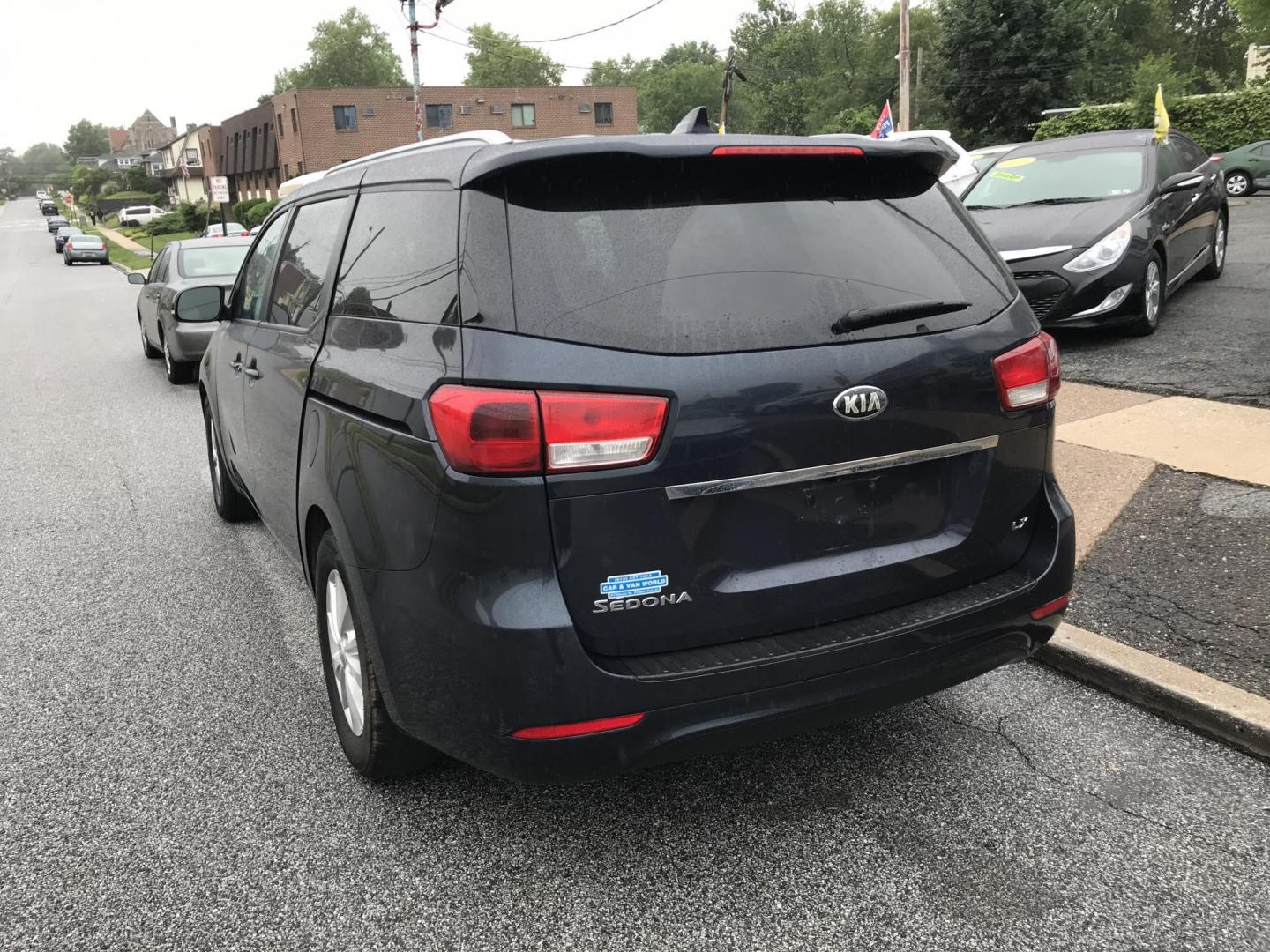 2015 Blue /Gray Kia Sedona LX (KNDMB5C10F6) with an 3.3L V6 DOHC 24V engine, 6-Speed Automatic transmission, located at 577 Chester Pike, Prospect Park, PA, 19076, (610) 237-1015, 39.886154, -75.302338 - 2015 Kia Sedona LX: Backup camera, new PA inspection, SUPER CLEAN, runs LIKE NEW! This vehicle comes inspected and has been given a bumper to bumper safety check. It is very clean, reliable, and well maintained. We offer a unique pay plan that is known for being the easiest and fastest financing - Photo#5