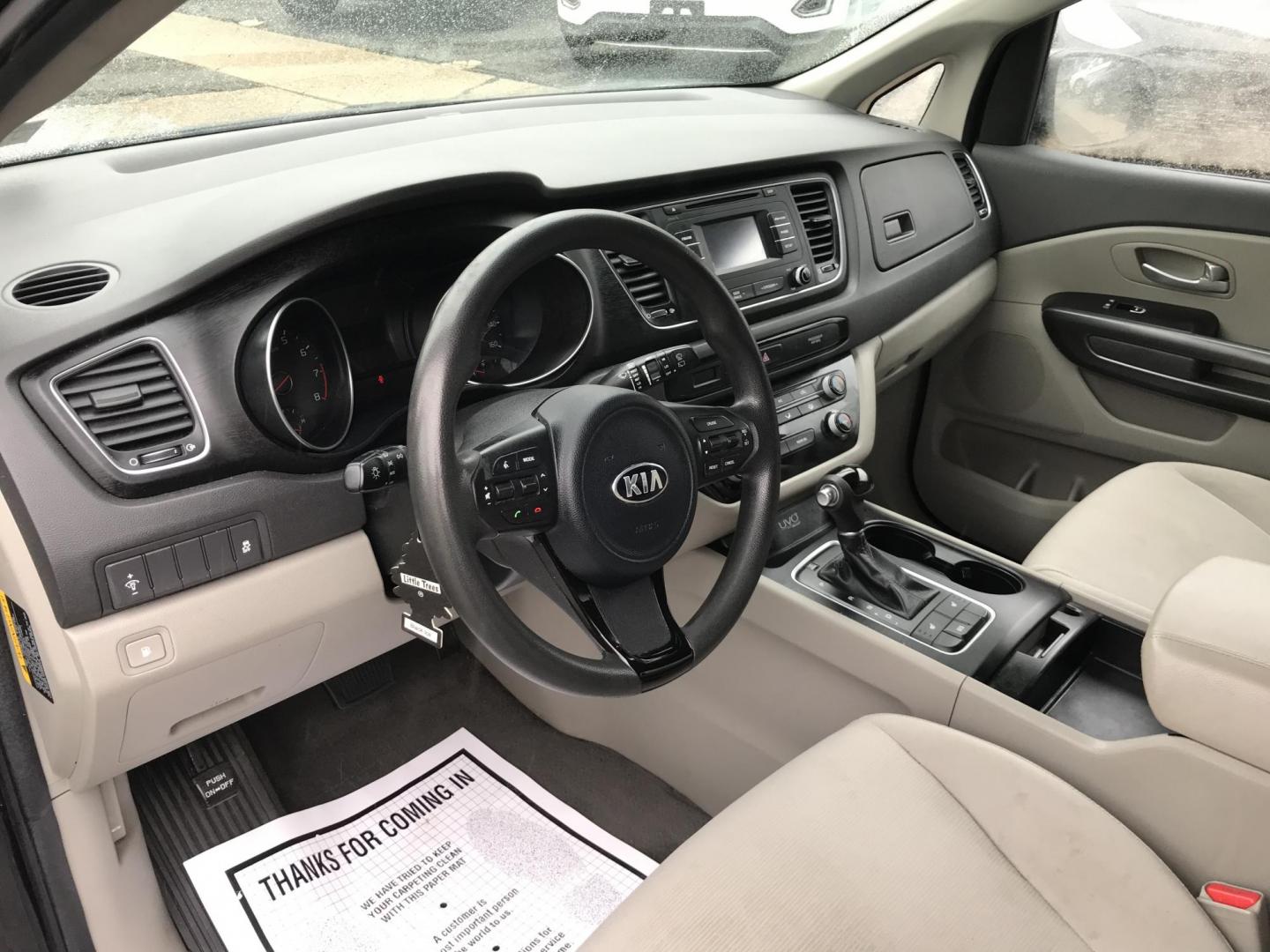 2015 Blue /Gray Kia Sedona LX (KNDMB5C10F6) with an 3.3L V6 DOHC 24V engine, 6-Speed Automatic transmission, located at 577 Chester Pike, Prospect Park, PA, 19076, (610) 237-1015, 39.886154, -75.302338 - 2015 Kia Sedona LX: Backup camera, new PA inspection, SUPER CLEAN, runs LIKE NEW! This vehicle comes inspected and has been given a bumper to bumper safety check. It is very clean, reliable, and well maintained. We offer a unique pay plan that is known for being the easiest and fastest financing - Photo#9