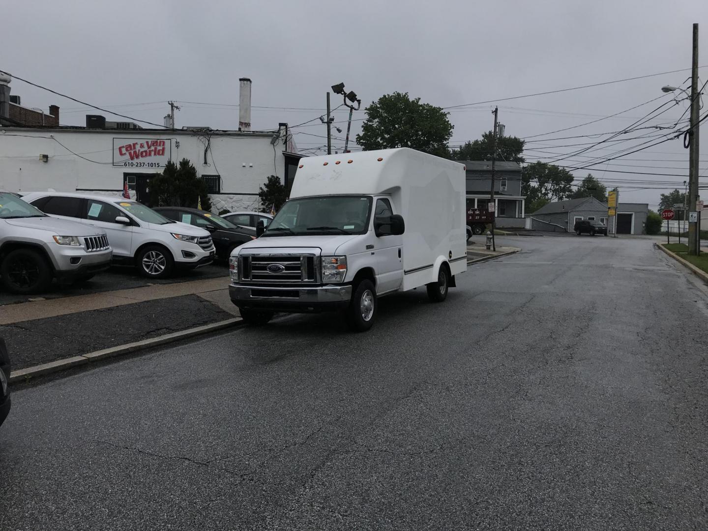 2017 White /Gray Ford Econoline (1FDWE3F6XHD) with an 6.2L V8 OHV 16V engine, 6A transmission, located at 577 Chester Pike, Prospect Park, PA, 19076, (610) 237-1015, 39.886154, -75.302338 - 2017 Ford E350 Box Truck: Has shelving, SUPER CLEAN, runs LIKE NEW! Dimensions: 12' long, 6'3" wide, 6'7" high. This vehicle comes inspected and has been given a bumper to bumper safety check. It is very clean, reliable, and well maintained. We offer a unique pay plan that is known for being the - Photo#1