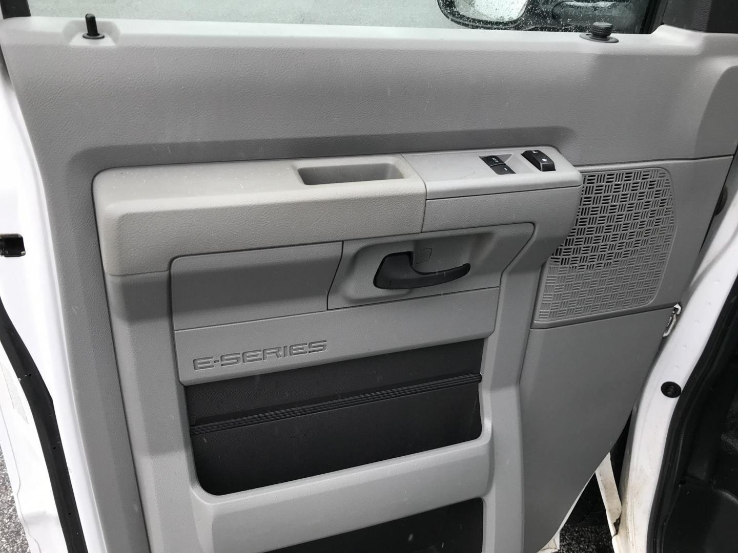 2017 White /Gray Ford Econoline (1FDWE3F6XHD) with an 6.2L V8 OHV 16V engine, 6A transmission, located at 577 Chester Pike, Prospect Park, PA, 19076, (610) 237-1015, 39.886154, -75.302338 - 2017 Ford E350 Box Truck: Has shelving, SUPER CLEAN, runs LIKE NEW! Dimensions: 12' long, 6'3" wide, 6'7" high. This vehicle comes inspected and has been given a bumper to bumper safety check. It is very clean, reliable, and well maintained. We offer a unique pay plan that is known for being the - Photo#7