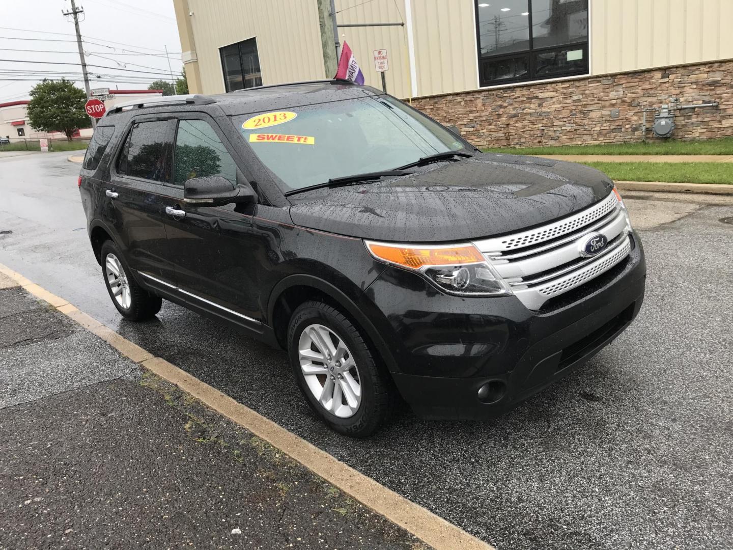 2013 Black /Black Ford Explorer XLT 4WD (1FM5K8D80DG) with an 3.5L V6 DOHC 24V engine, 6-Speed Automatic transmission, located at 577 Chester Pike, Prospect Park, PA, 19076, (610) 237-1015, 39.886154, -75.302338 - 2013 Ford Explorer XLT: 3rd row seating, 4x4, new PA inspection, SUPER CLEAN, runs LIKE NEW! This vehicle comes inspected and has been given a bumper to bumper safety check. It is very clean, reliable, and well maintained. We offer a unique pay plan that is known for being the easiest and fastest - Photo#3