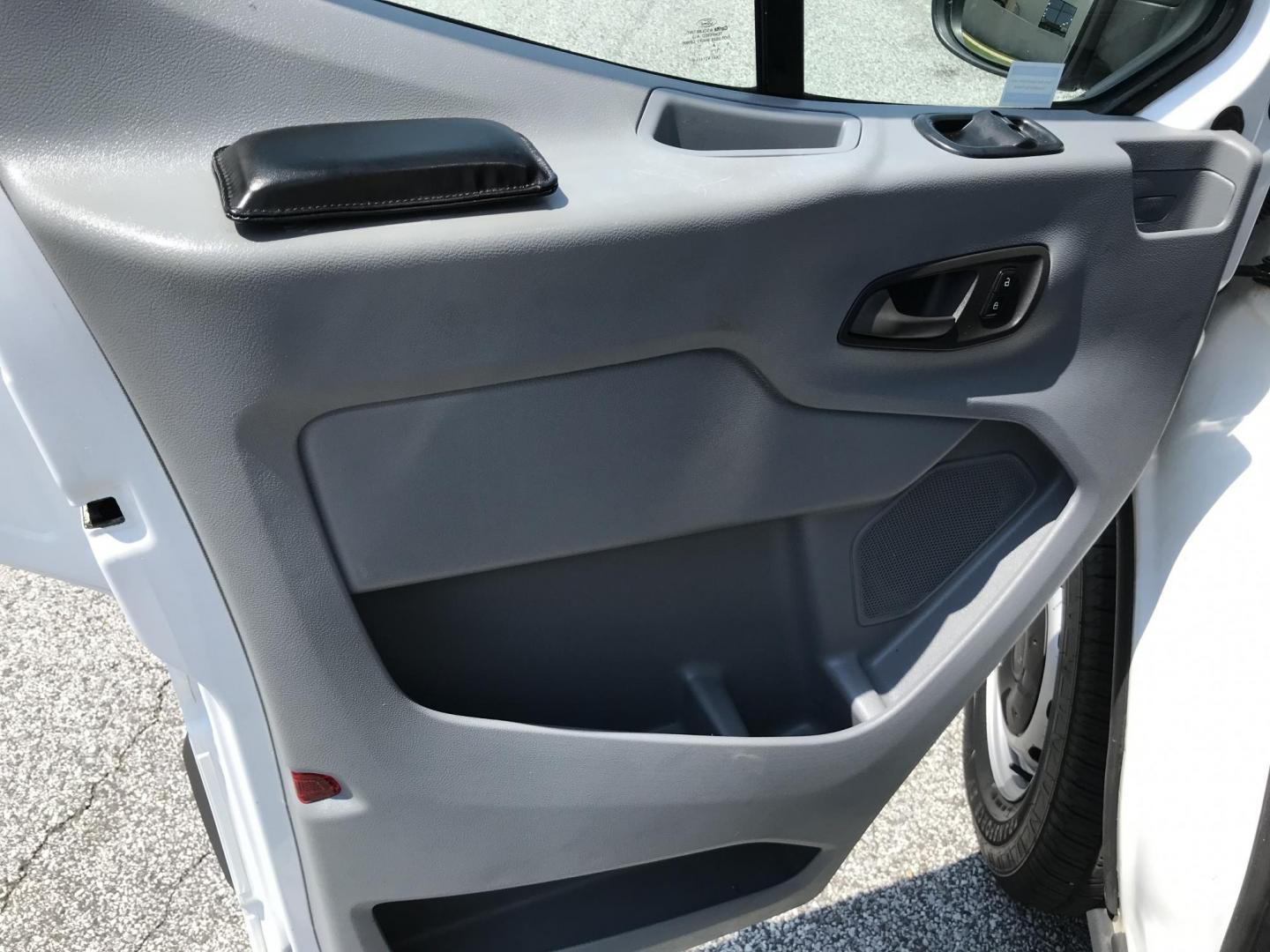 2017 White /Gray Ford Transit 250 Van Med. Roof w/Sliding Pass. 148-in. WB (1FTYR2CM3HK) with an 3.7L V6 DOHC 24V engine, 6A transmission, located at 577 Chester Pike, Prospect Park, PA, 19076, (610) 237-1015, 39.886154, -75.302338 - 2017 Ford Transit 250 Medium Roof: Multiple pieces of shelving, work bench, partition, new PA inspection, FLEET MAINTAINED! This vehicle comes inspected and has been given a bumper to bumper safety check. It is very clean, reliable, and well maintained. We offer a unique pay plan that is known fo - Photo#8