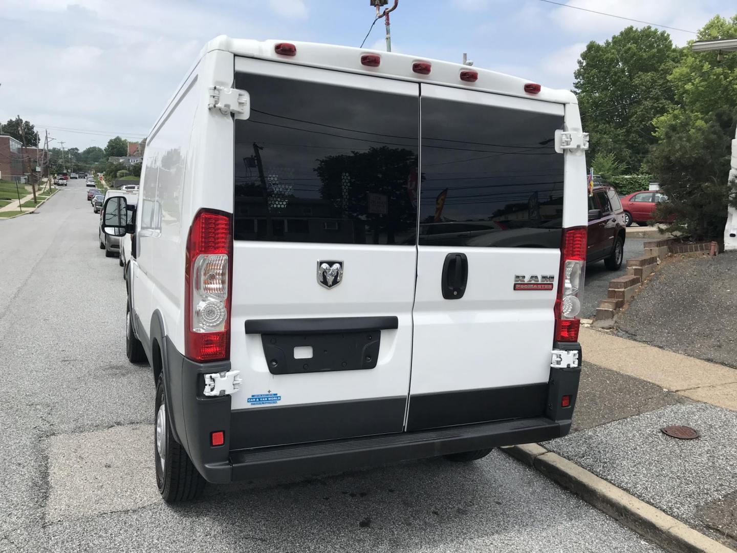 2017 White /Gray RAM Promaster 1500 Low Roof Tradesman 118-in. WB (3C6TRVNG7HE) with an 3.6L V6 engine, 6A transmission, located at 577 Chester Pike, Prospect Park, PA, 19076, (610) 237-1015, 39.886154, -75.302338 - 2017 Ram Promaster 1500: Only 123k miles, new PA inspection, partition, FLEET MAINTAINED RUNS LIKE NEW! This vehicle comes inspected and has been given a bumper to bumper safety check. It is very clean, reliable, and well maintained. We offer a unique pay plan that is known for being the easiest - Photo#5