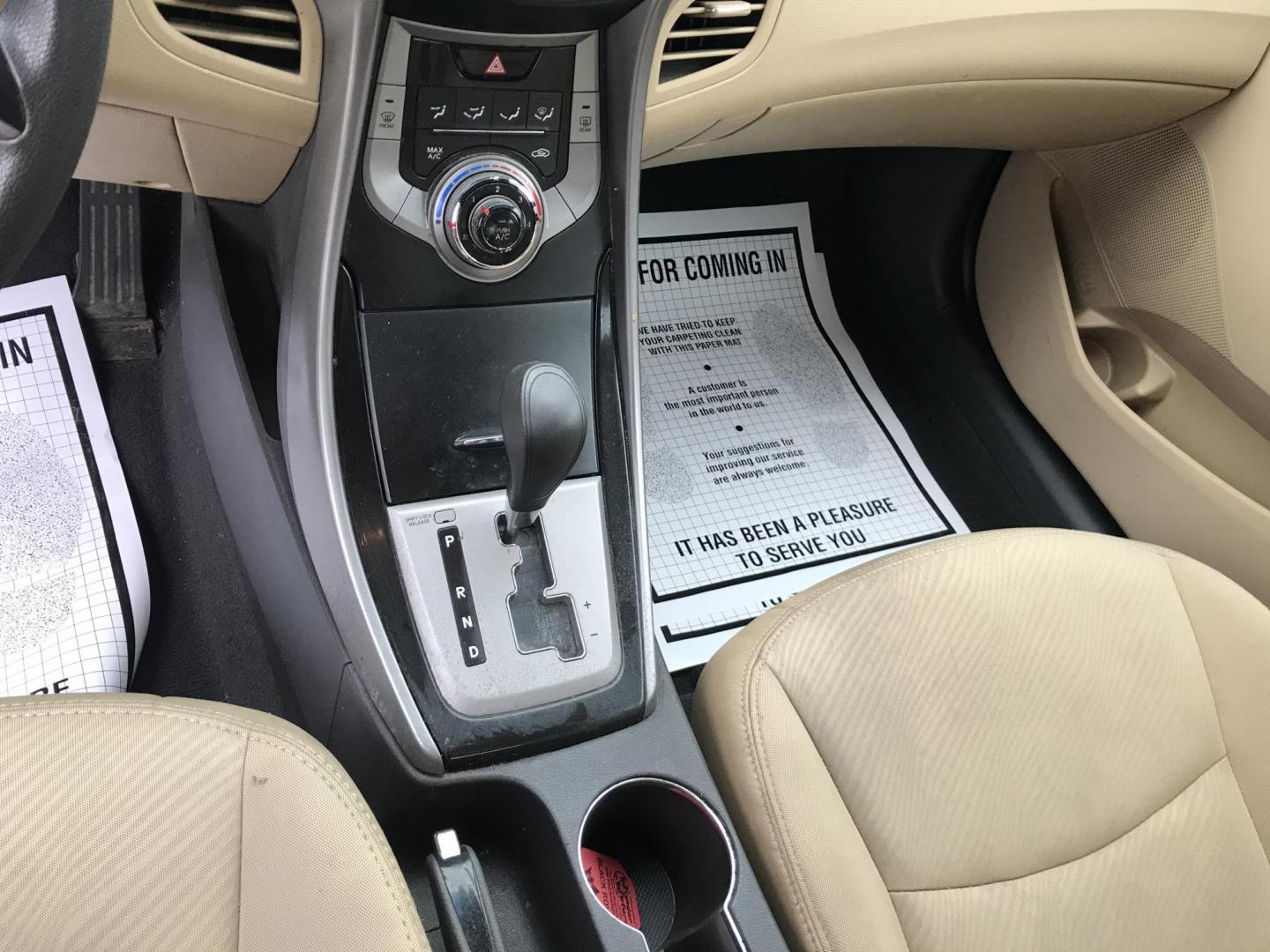 2013 White /Tan Hyundai Elantra GLS (5NPDH4AE7DH) with an 1.8L L4 DOHC 16V engine, 6-Speed Automatic transmission, located at 577 Chester Pike, Prospect Park, PA, 19076, (610) 237-1015, 39.886154, -75.302338 - 2013 Hyundai Elantra GLS: Great on gas, new PA inspection, SUPER CLEAN, runs LIKE NEW! This vehicle comes inspected and has been given a bumper to bumper safety check. It is very clean, reliable, and well maintained. We offer a unique pay plan that is known for being the easiest and fastest finan - Photo#13
