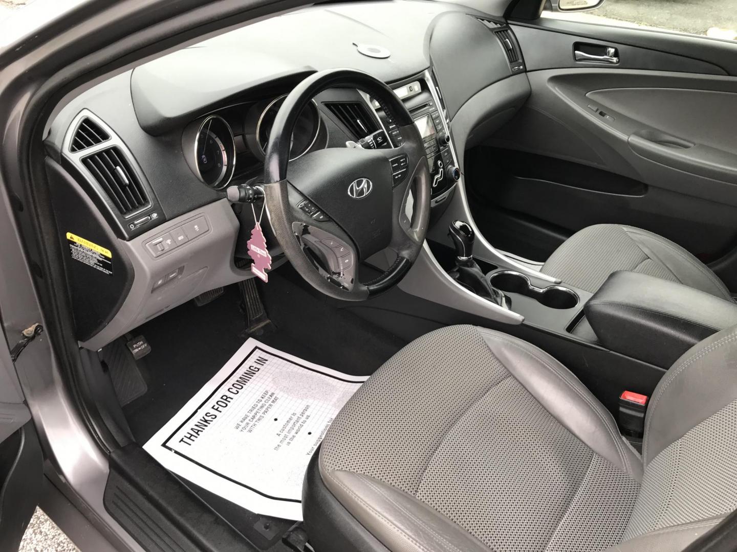 2012 Gray /Gray Hyundai Sonata Limited Auto (5NPEC4AC4CH) with an 2.4L L4 DOHC 16V engine, 6-Speed Automatic transmission, located at 577 Chester Pike, Prospect Park, PA, 19076, (610) 237-1015, 39.886154, -75.302338 - 2012 Hyundai Sonata SE: Only 127k miles, new PA inspection, SUPER CLEAN, runs LIKE NEW! This vehicle comes inspected and has been given a bumper to bumper safety check. It is very clean, reliable, and well maintained. We offer a unique pay plan that is known for being the easiest and fastest fina - Photo#7